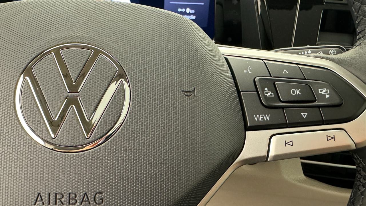 VW Multivan 1.5 eHybrid Life Edition 4Motion DSG-image-9