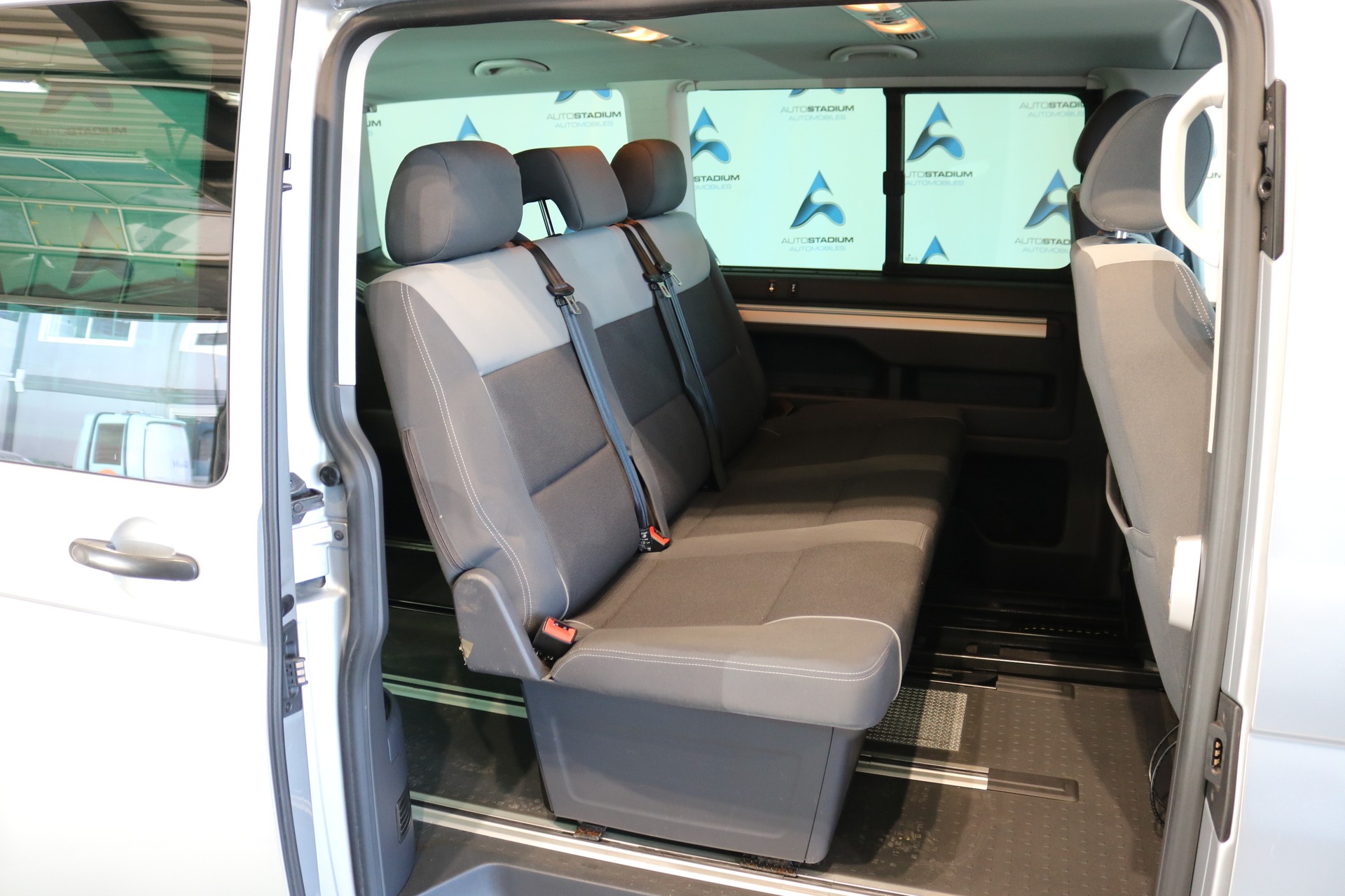 VW T5 Multivan 2.0 TDI CR Startline DSG-image-49