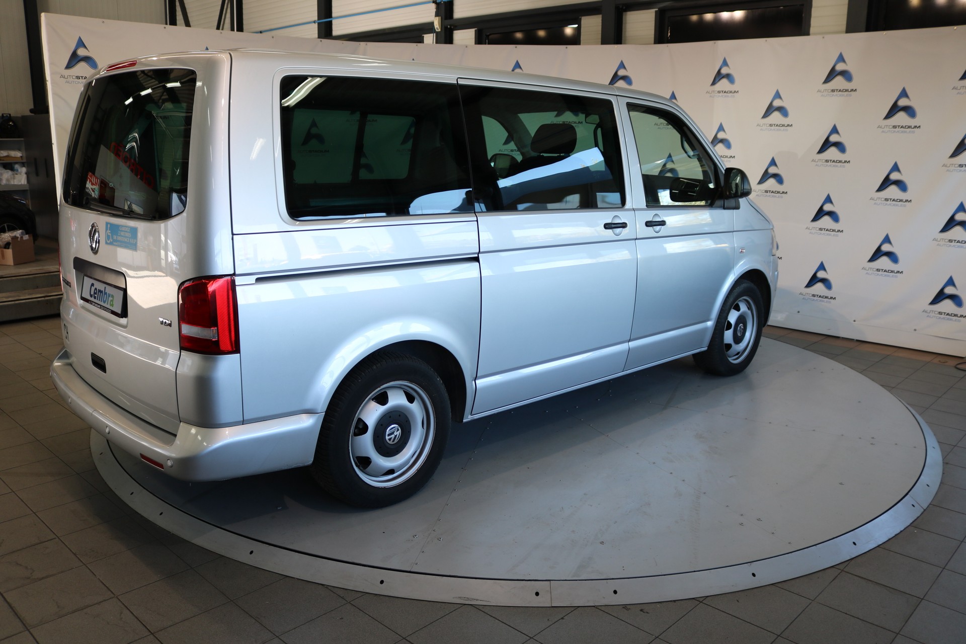 VW T5 Multivan 2.0 TDI CR Startline DSG-image-23