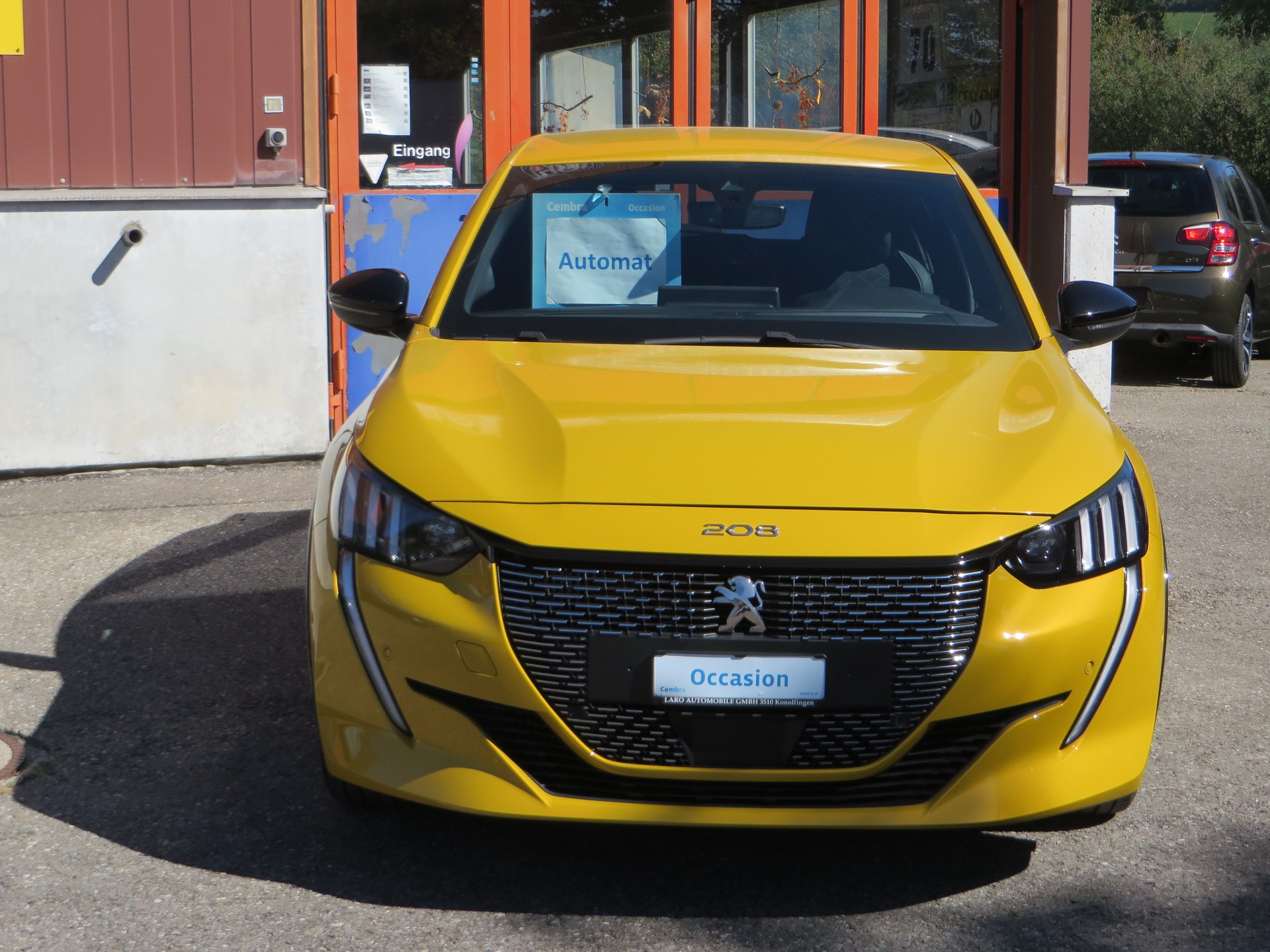 PEUGEOT 208 1.2 PureTech GT EAT8-image-1