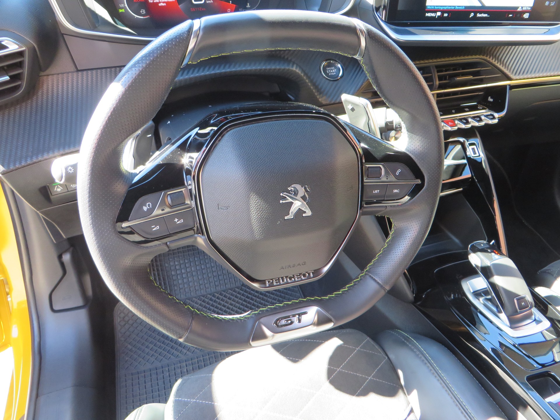 PEUGEOT 208 1.2 PureTech GT EAT8-image-11