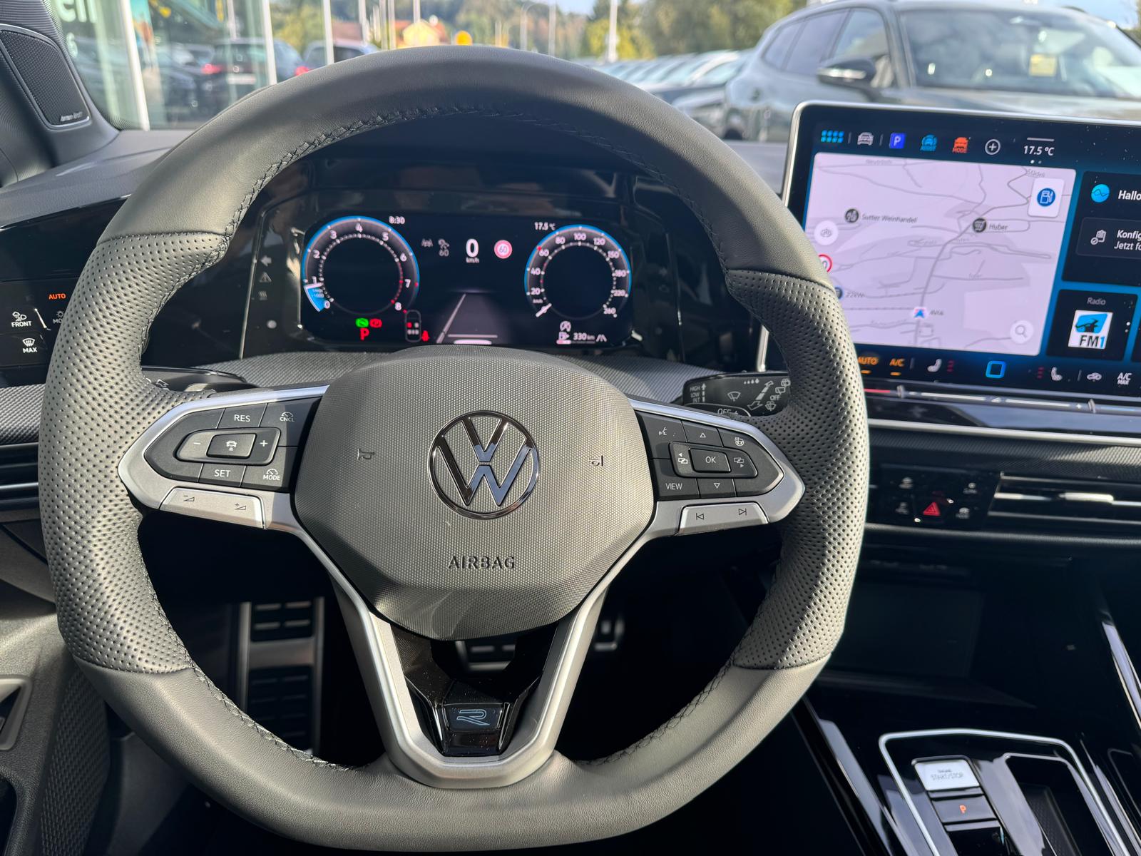 VW Golf Variant 2.0 TSI R-Line DSG 4 Motion-image-12