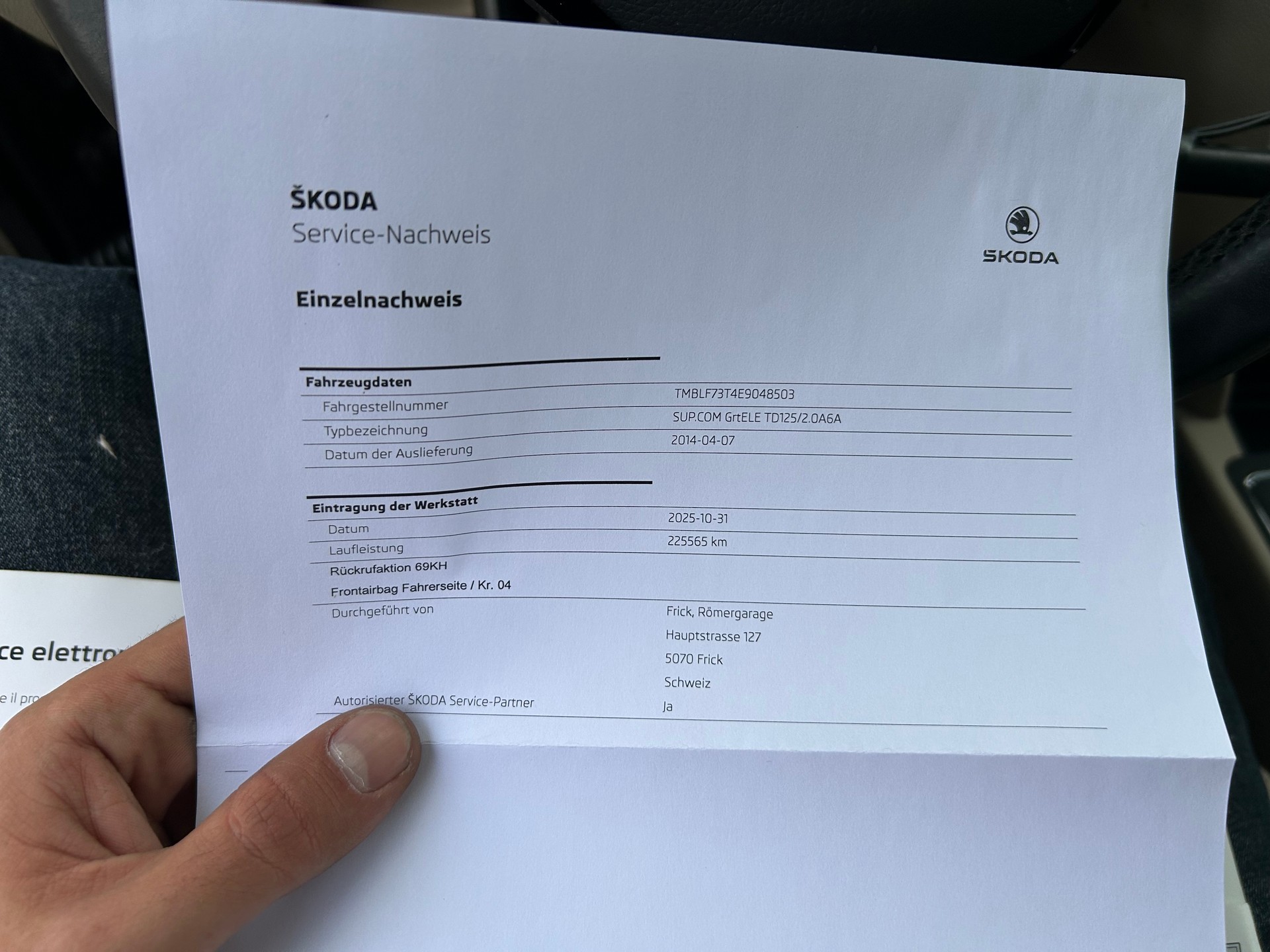 SKODA Superb Combi 2.0 TDi Elegance 4x4 DSG-image-11