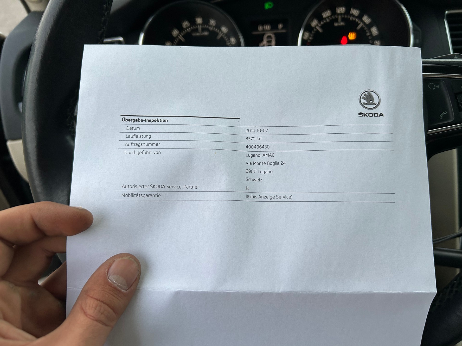 SKODA Superb Combi 2.0 TDi Elegance 4x4 DSG-image-15