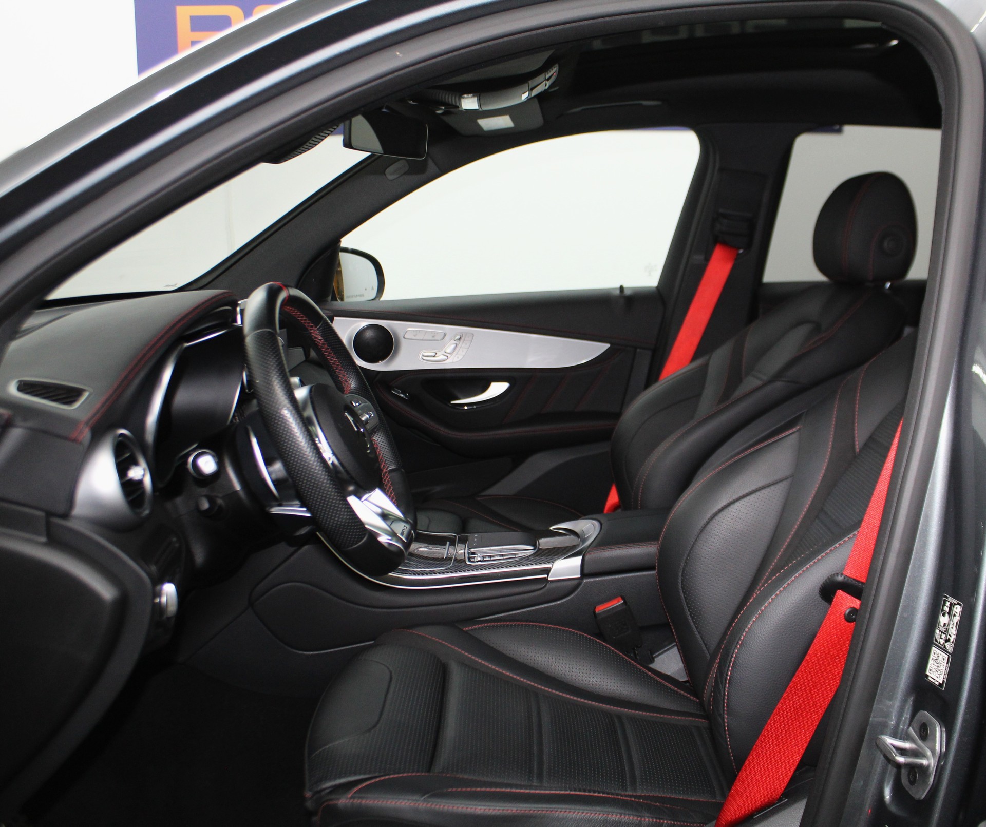 MERCEDES-BENZ GLC 43 AMG 4Matic 9G-Tronic Premium-Plus-Paket / AHK / CH-Fahrzeug-image-8
