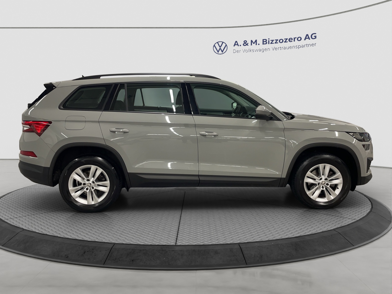SKODA Kodiaq 2.0 TDI CR Ambition 4x4 DSG-image-5