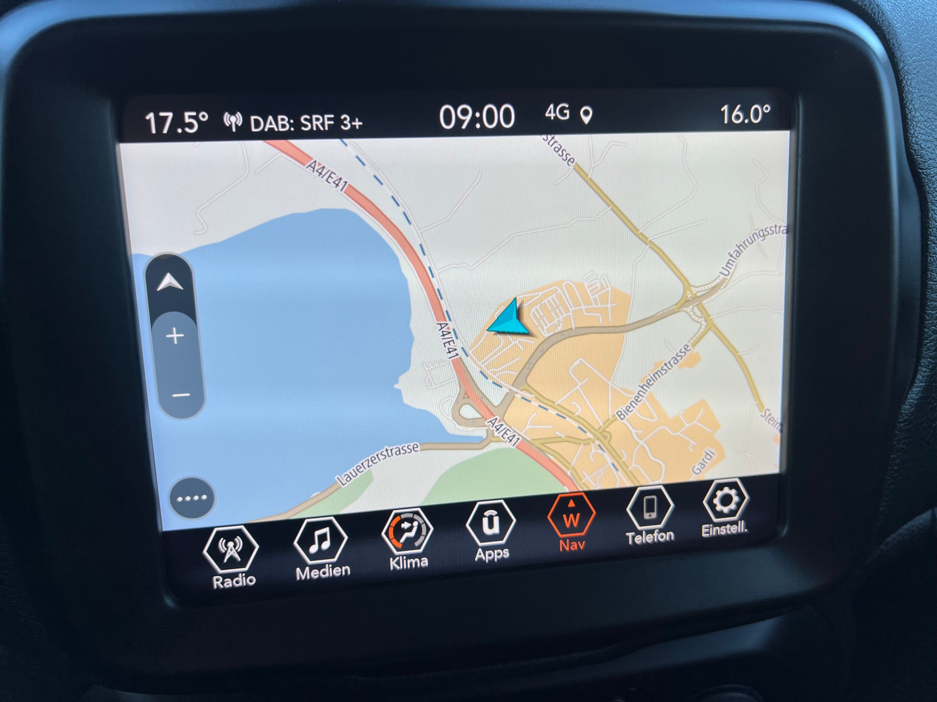 JEEP Renegade 1.3 T 4x4 PHEV Swiss Limited Plus *** CH- Fahrzeug **-image-27