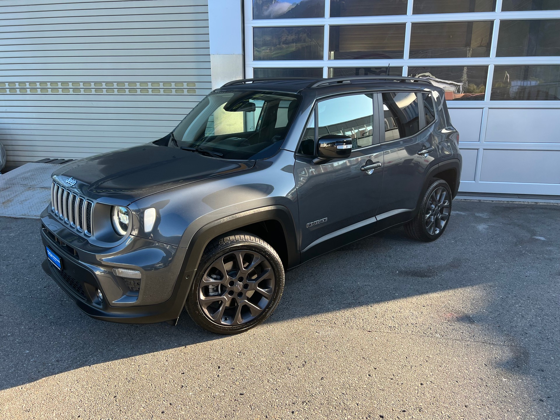 JEEP Renegade 1.3 T 4x4 PHEV Swiss Limited Plus *** CH- Fahrzeug **-image-7