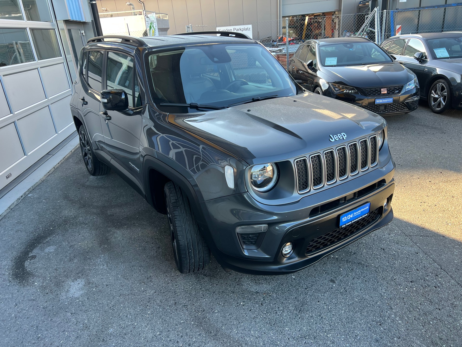 JEEP Renegade 1.3 T 4x4 PHEV Swiss Limited Plus *** CH- Fahrzeug **-image-4