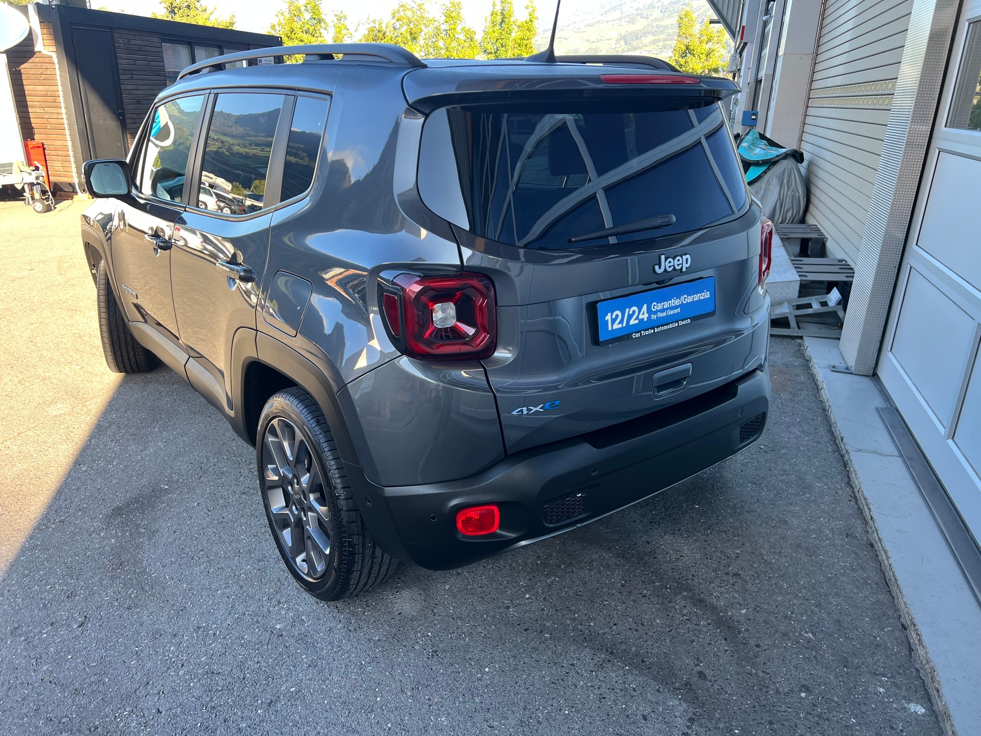 JEEP Renegade 1.3 T 4x4 PHEV Swiss Limited Plus *** CH- Fahrzeug **-image-10