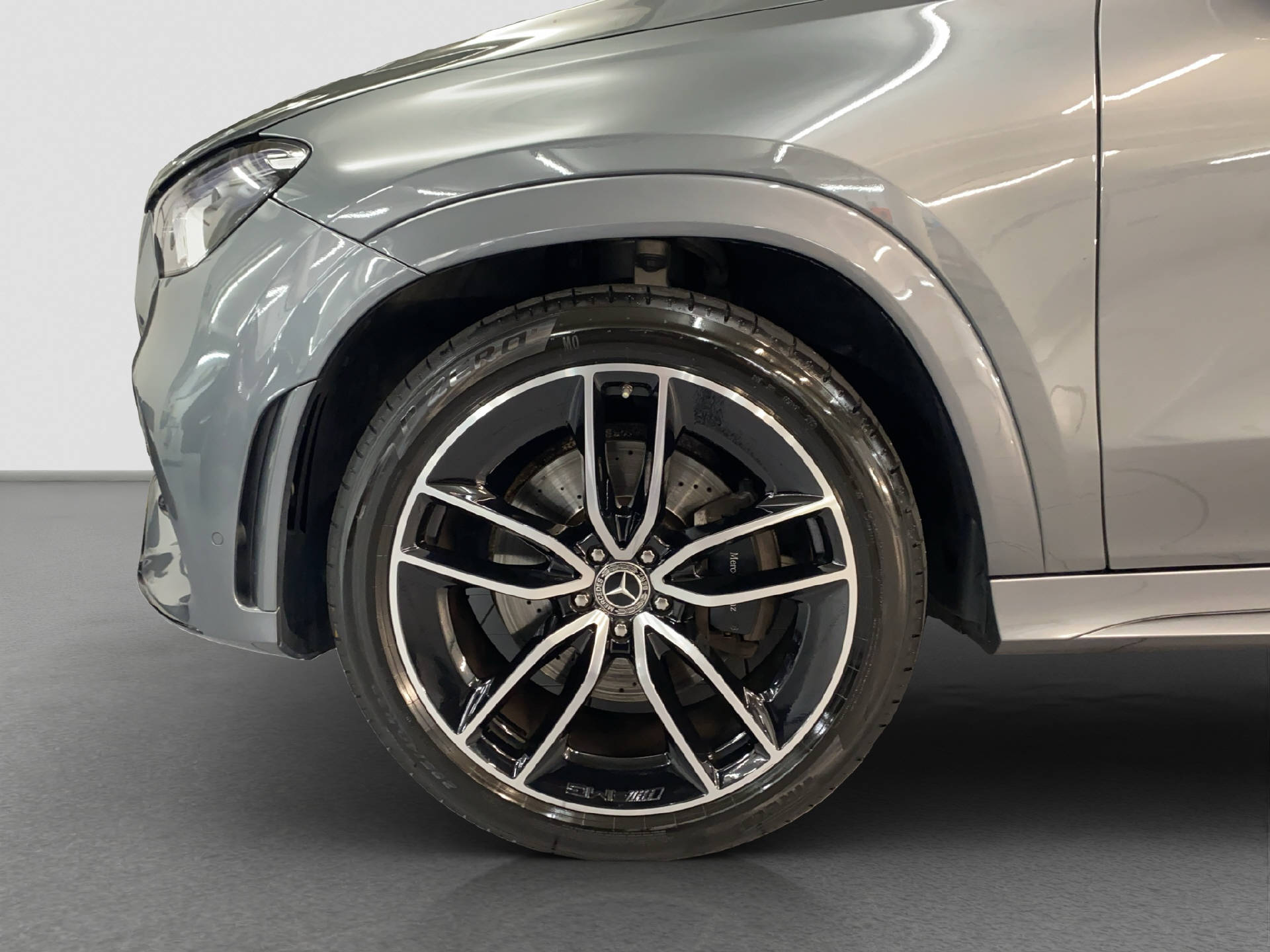 MERCEDES-BENZ GLE 400 d AMG Line 4MATIC-image-5