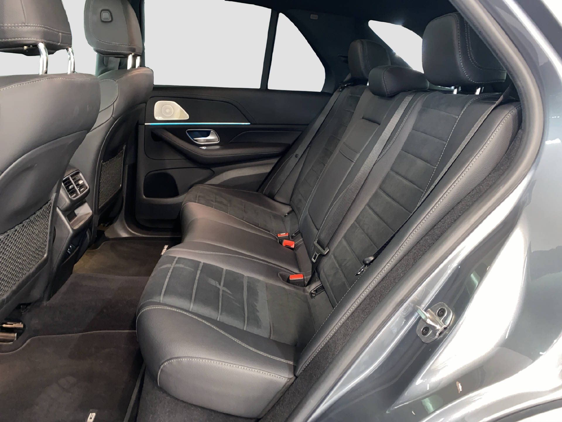 MERCEDES-BENZ GLE 400 d AMG Line 4MATIC-image-13