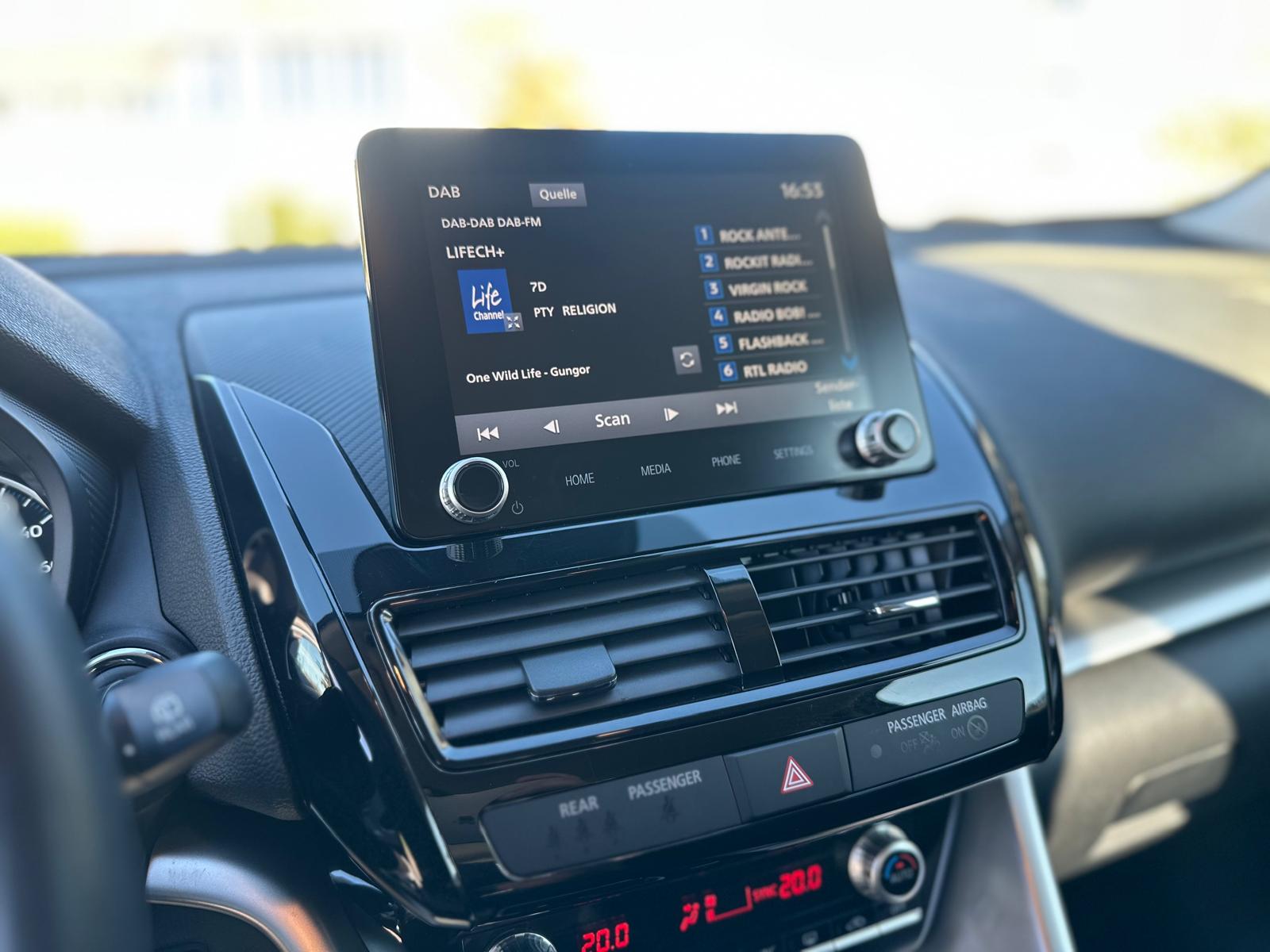 MITSUBISHI Eclipse Cross 2.4 PHEV Inform 4WD-image-11