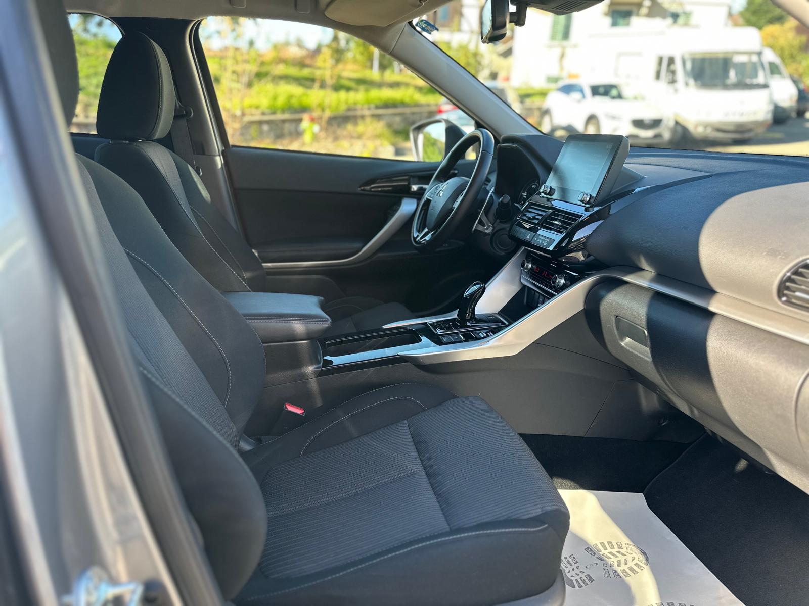 MITSUBISHI Eclipse Cross 2.4 PHEV Inform 4WD-image-10