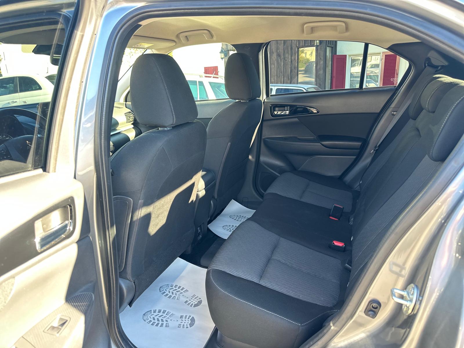 MITSUBISHI Eclipse Cross 2.4 PHEV Inform 4WD-image-9