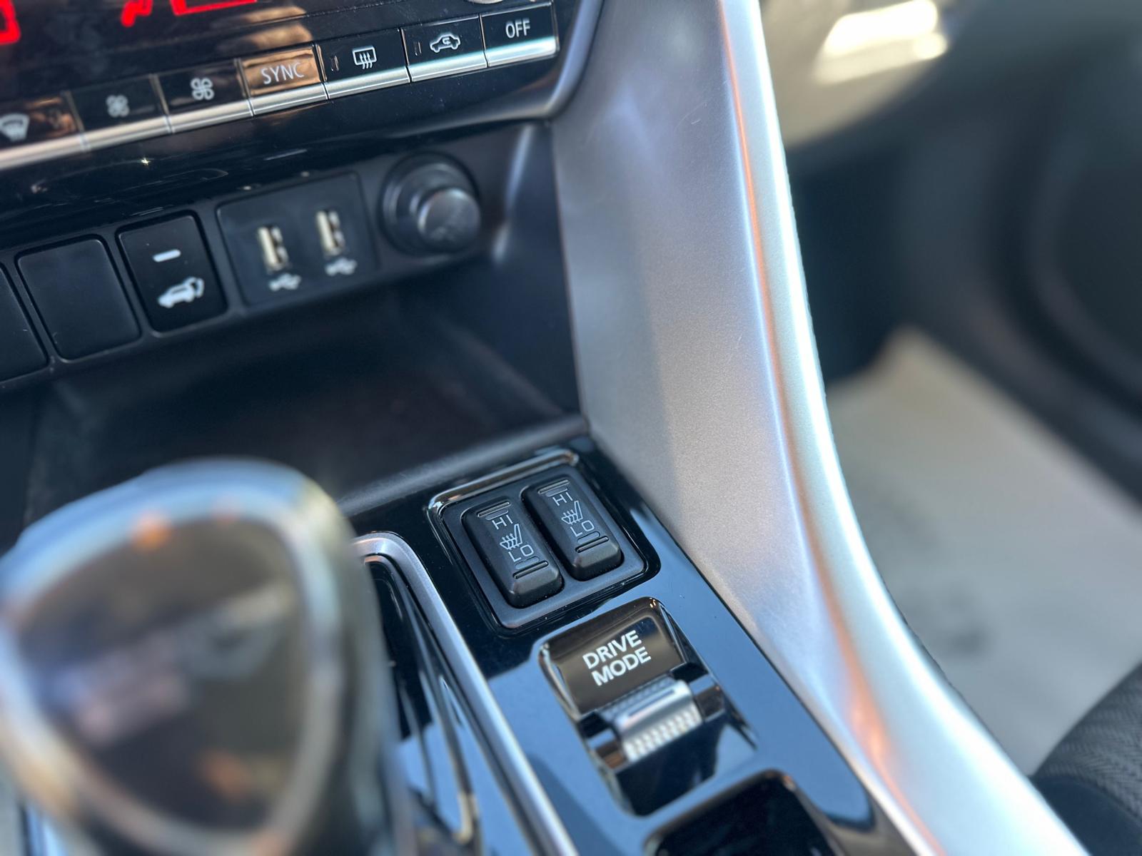 MITSUBISHI Eclipse Cross 2.4 PHEV Inform 4WD-image-13