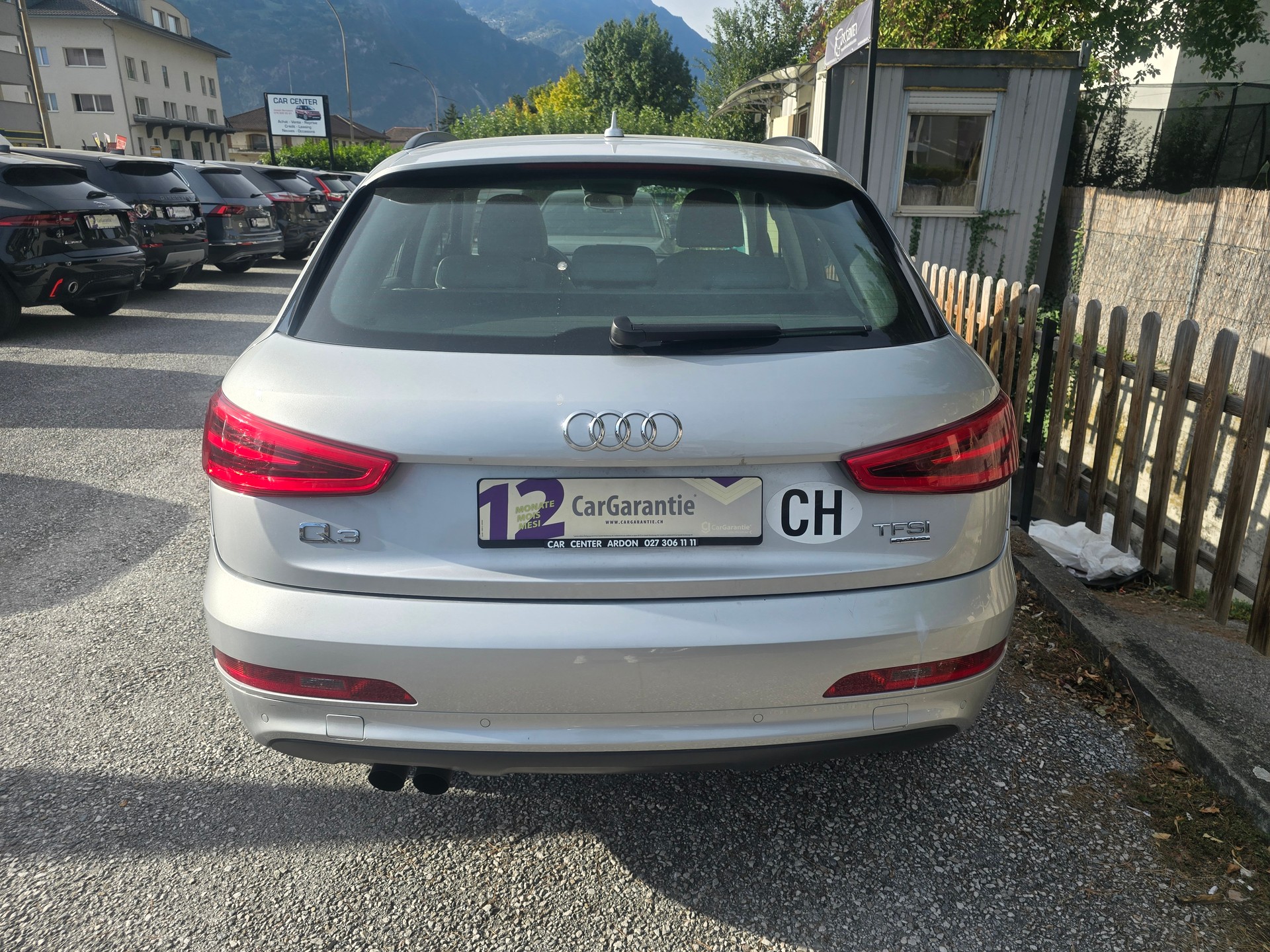 AUDI Q3 2.0 TFSI quattro-image-4