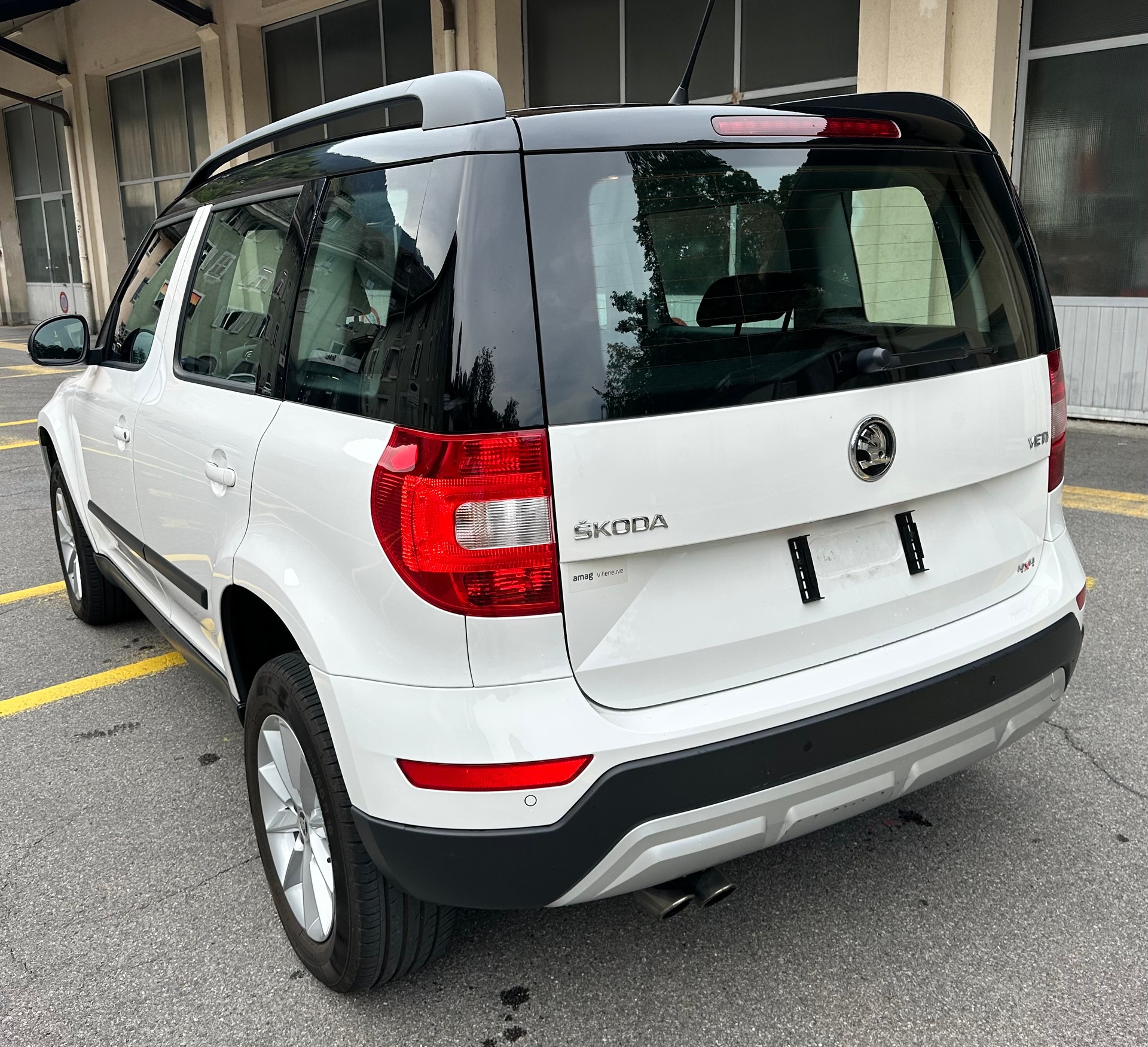 SKODA 1.8 TSI Ambition 4x4 DSG-image-0