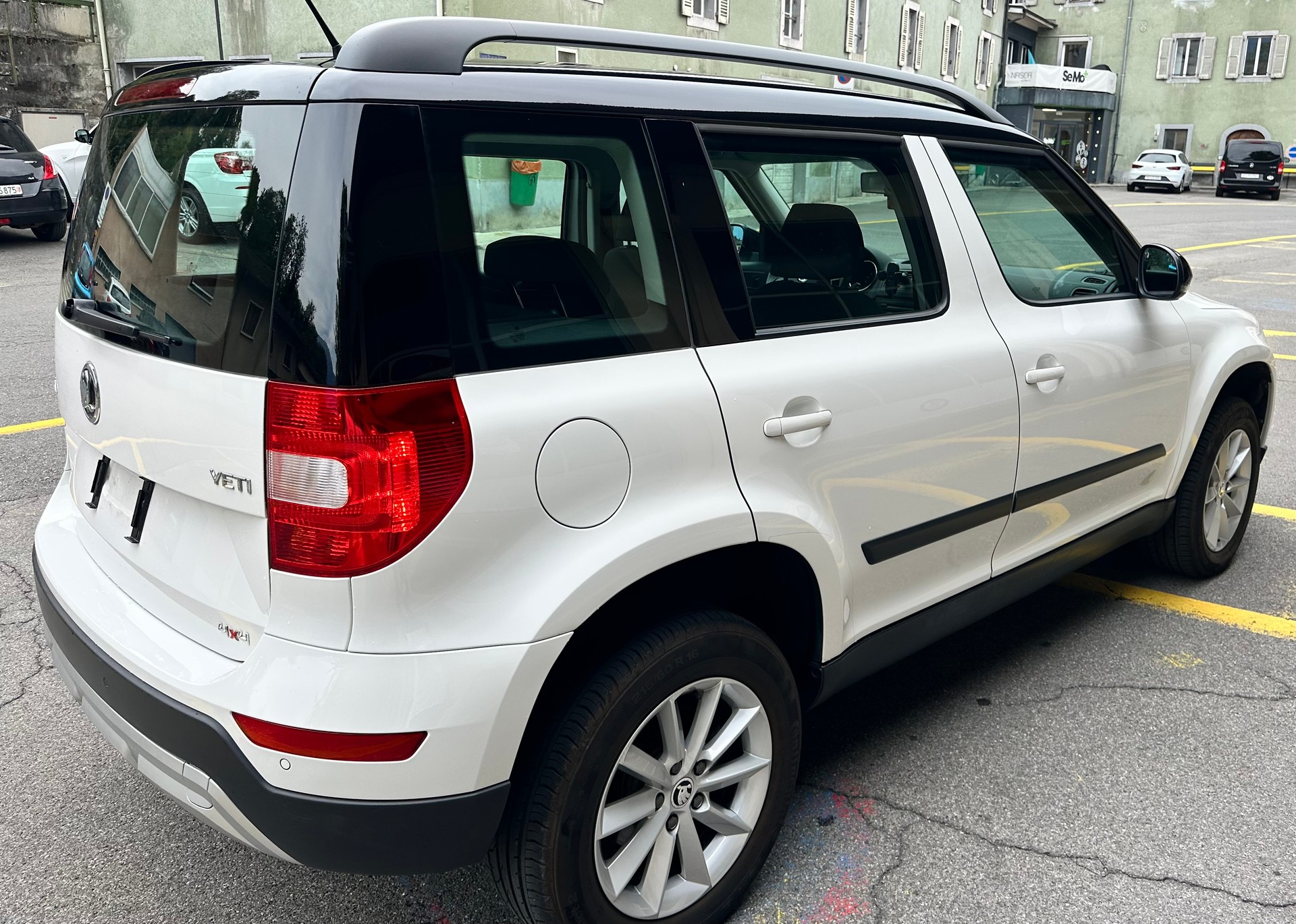 SKODA 1.8 TSI Ambition 4x4 DSG-image-1