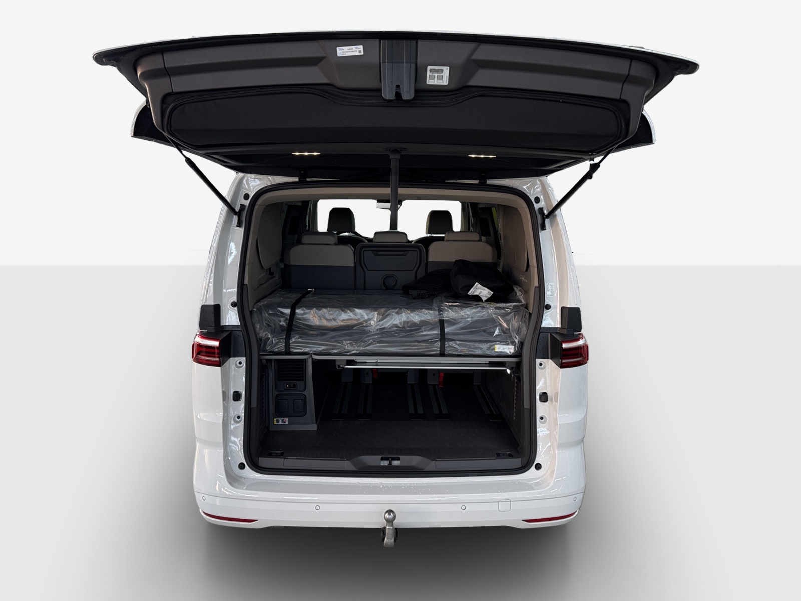 VW California 2.0 TDI Beach Tour-image-12