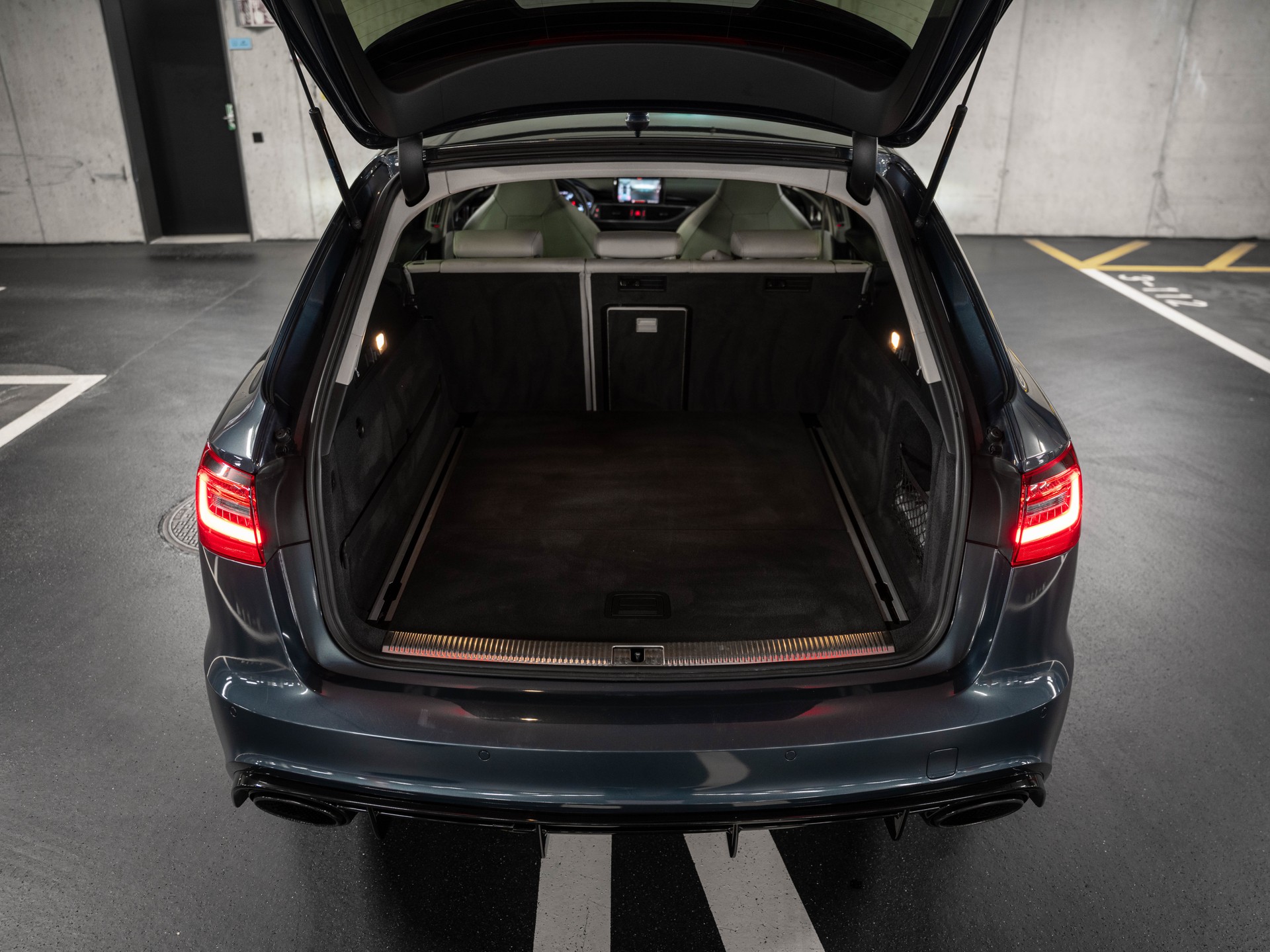 AUDI RS6 Avant 4.0 TFSI V8 quattro Tiptronic ABT 700PS-image-9