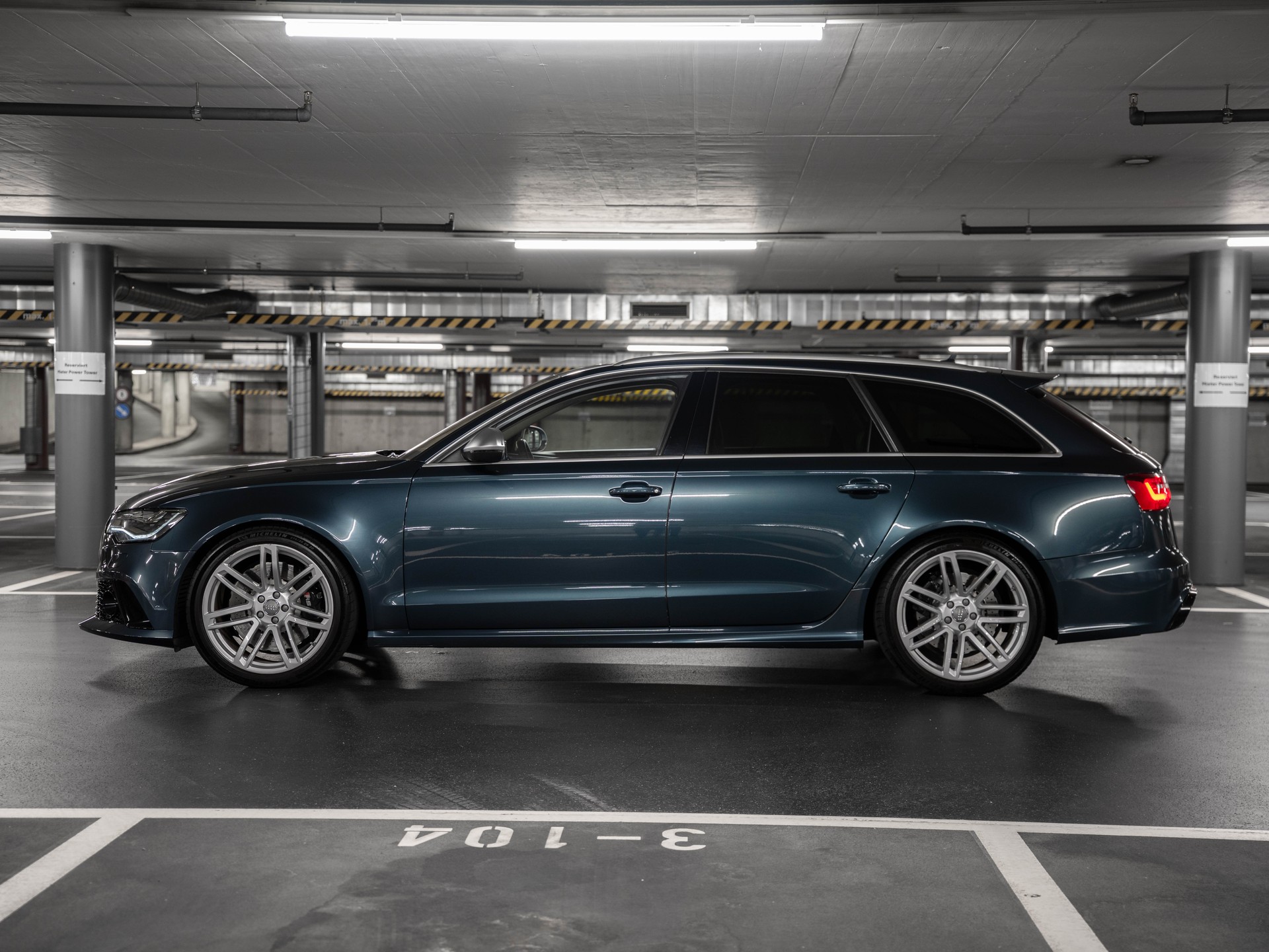 AUDI RS6 Avant 4.0 TFSI V8 quattro Tiptronic ABT 700PS-image-5