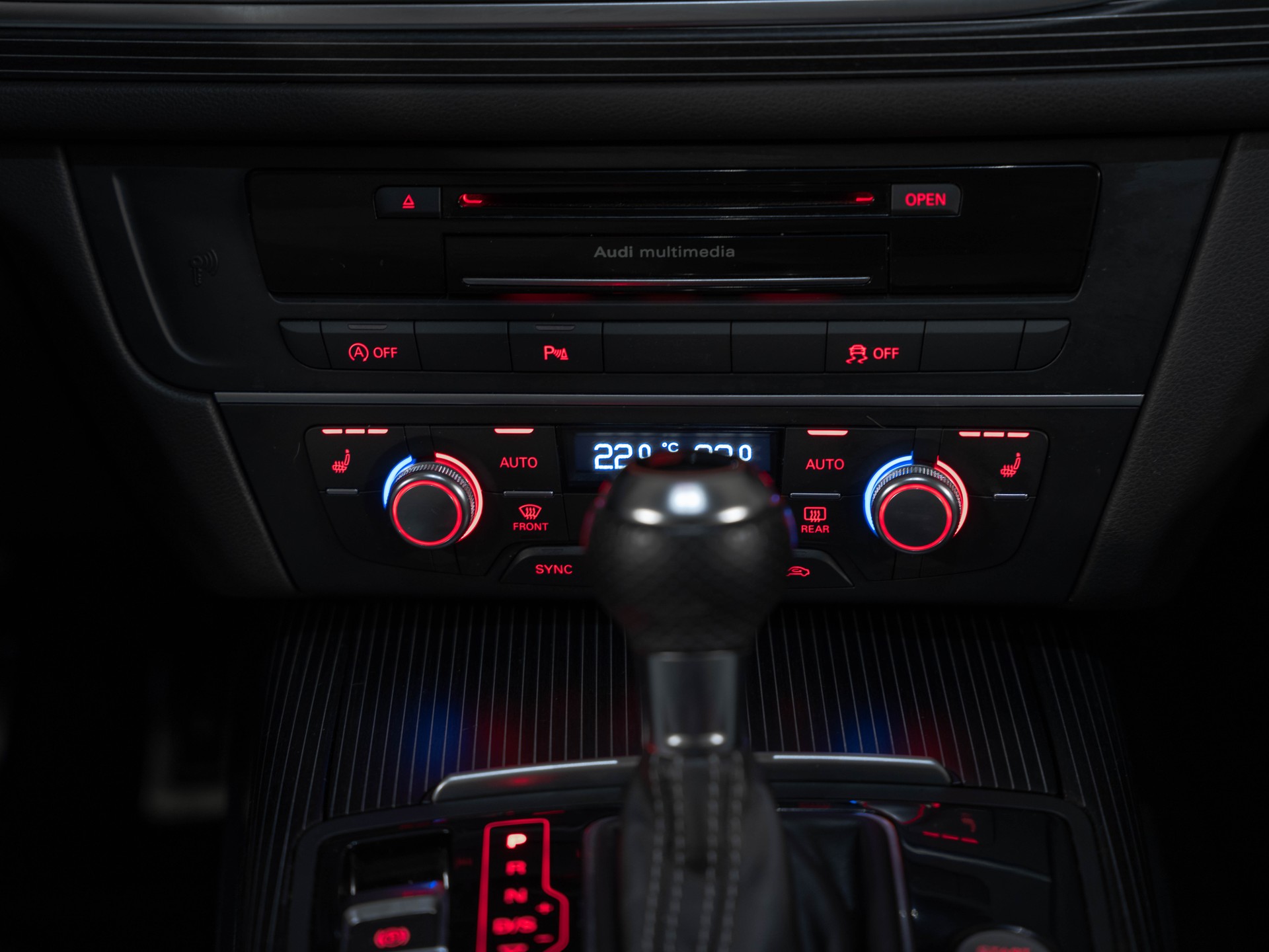 AUDI RS6 Avant 4.0 TFSI V8 quattro Tiptronic ABT 700PS-image-22