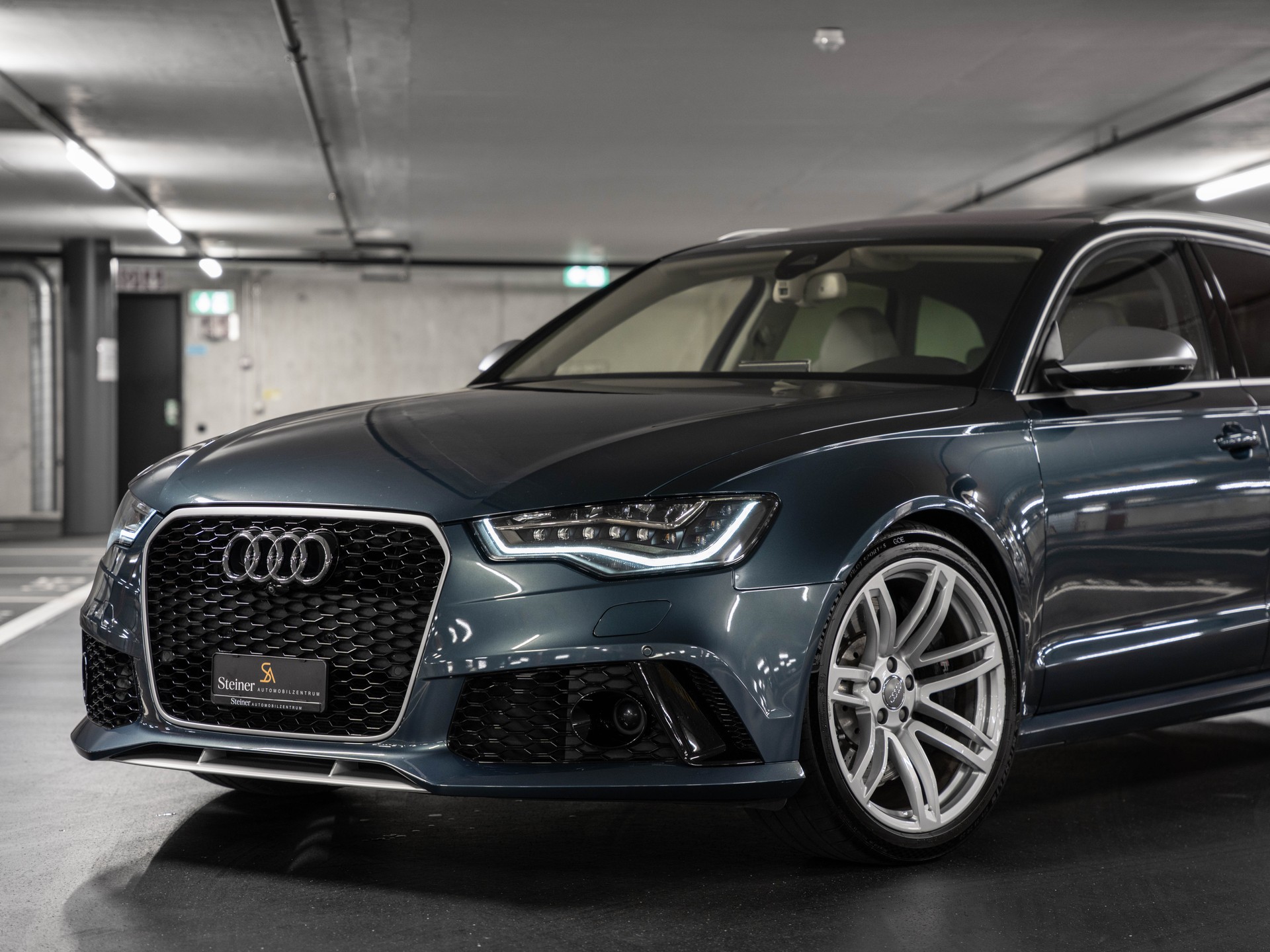 AUDI RS6 Avant 4.0 TFSI V8 quattro Tiptronic ABT 700PS-image-1