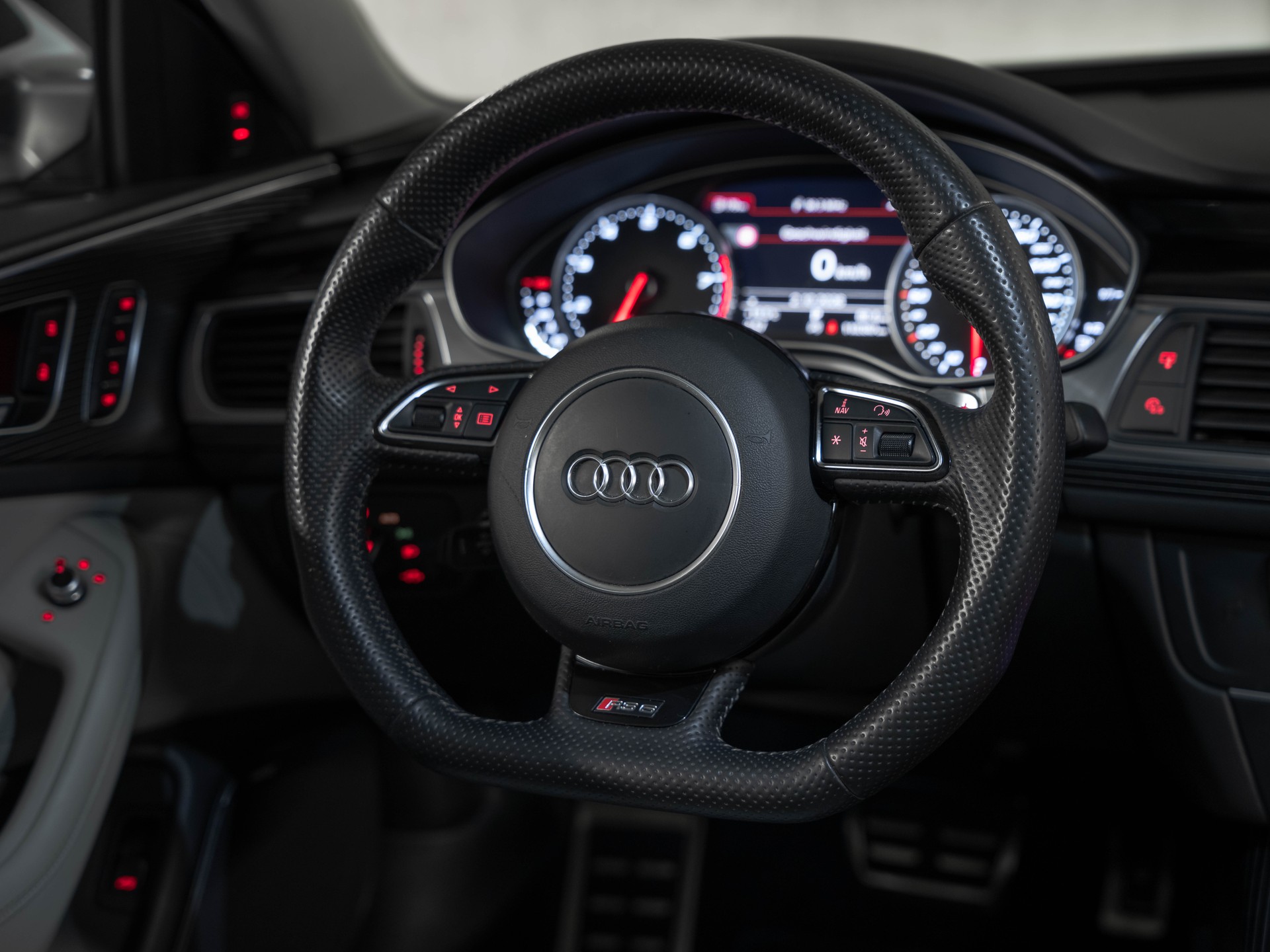 AUDI RS6 Avant 4.0 TFSI V8 quattro Tiptronic ABT 700PS-image-17