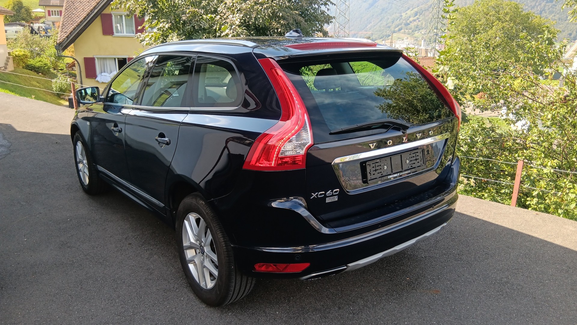 VOLVO XC60 T5 AWD Executive Geartronic-image-8