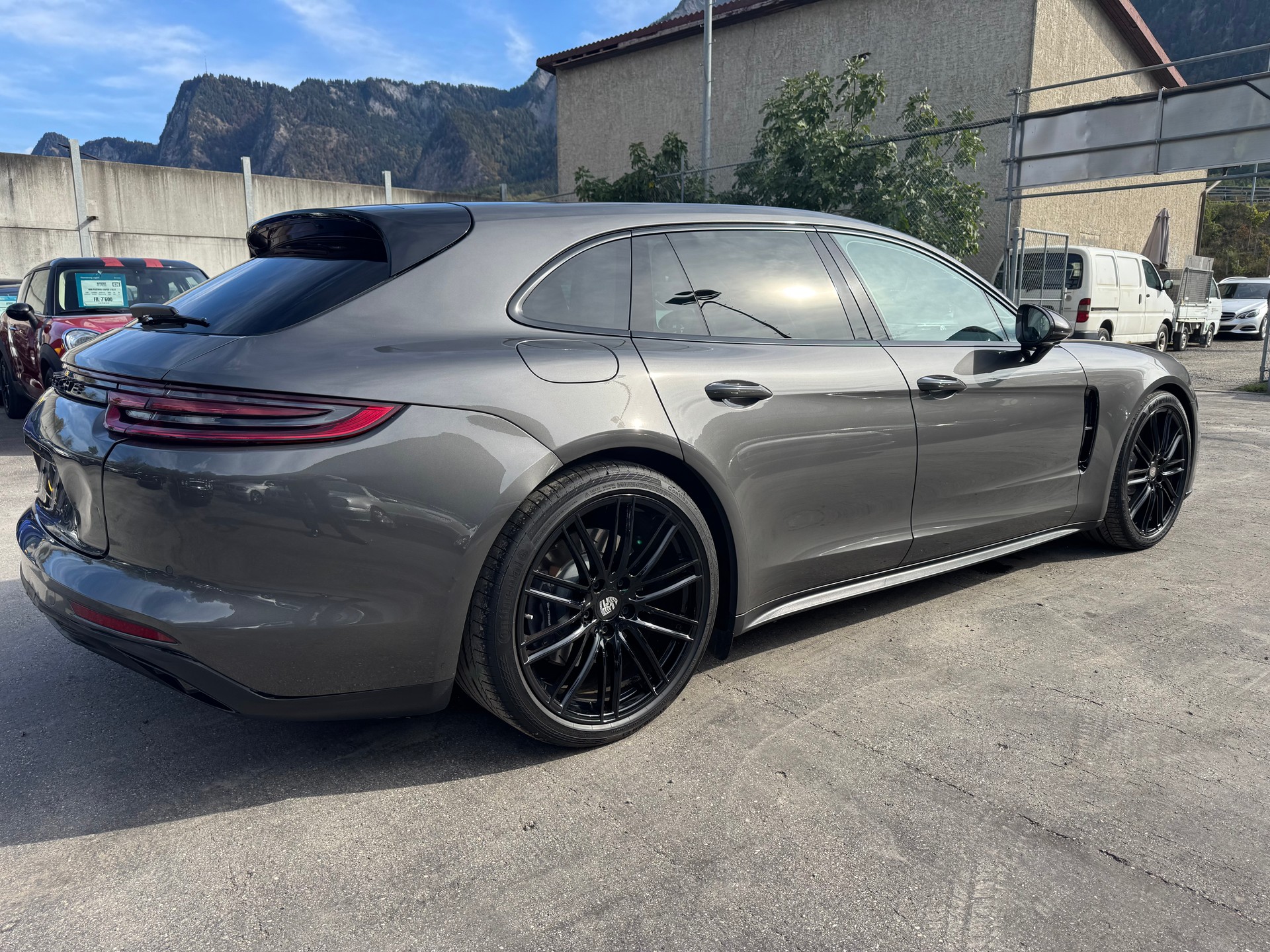 PORSCHE Panamera 4 E-Hybrid Sport Turismo PDK-image-2