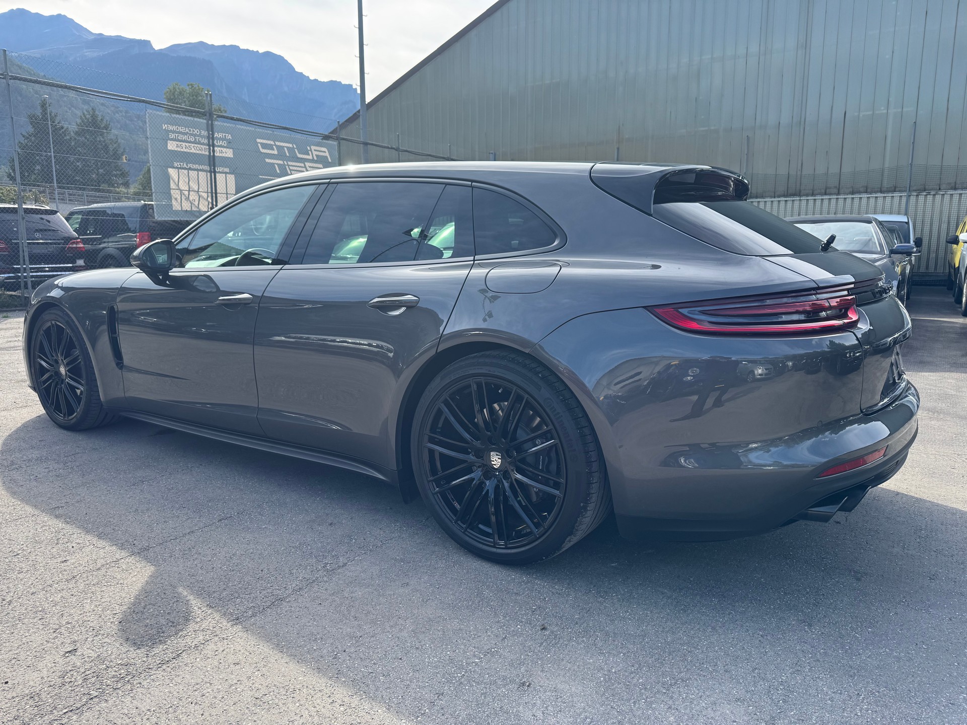 PORSCHE Panamera 4 E-Hybrid Sport Turismo PDK-image-5