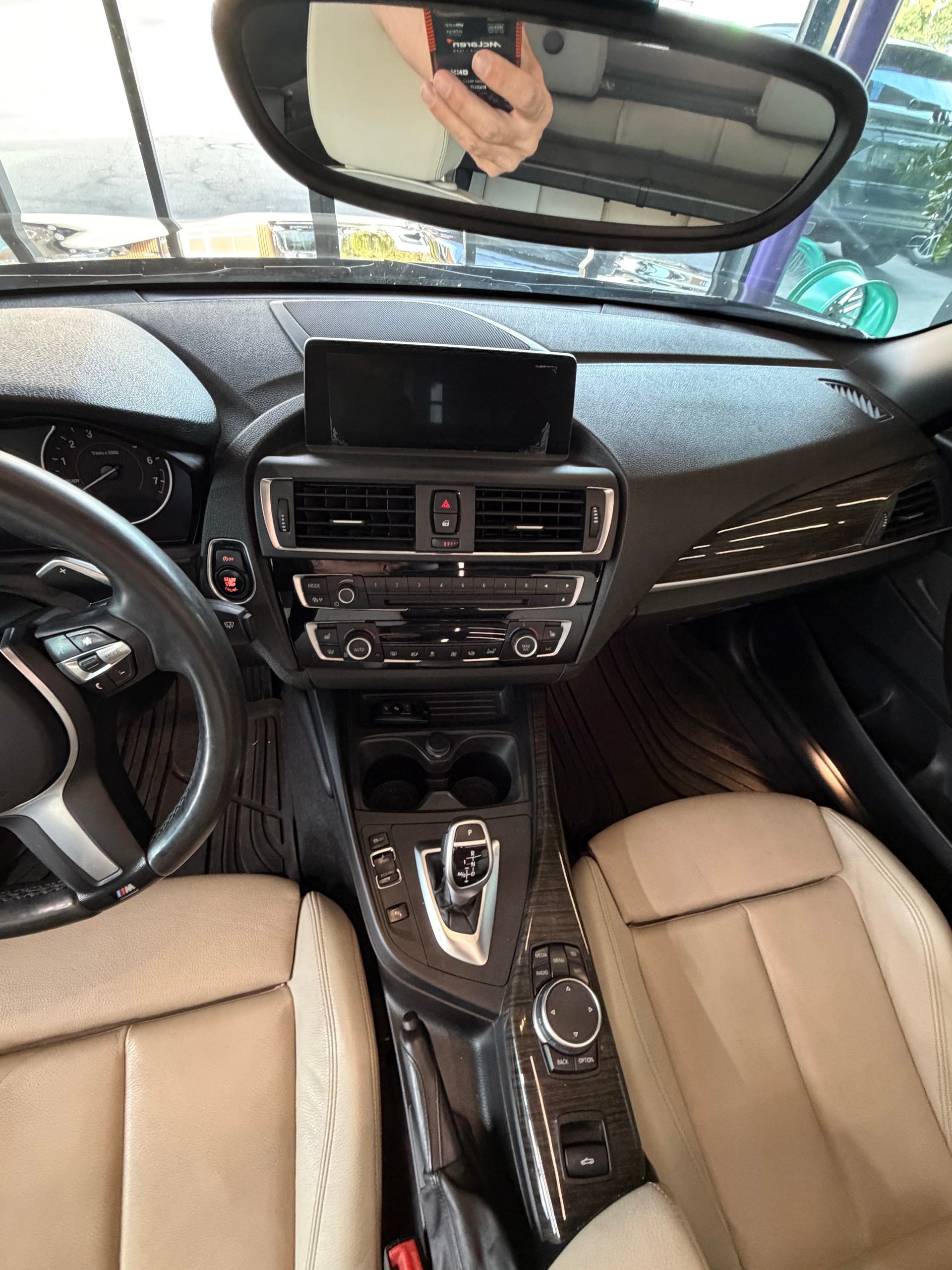 BMW M235i Steptronic-image-11