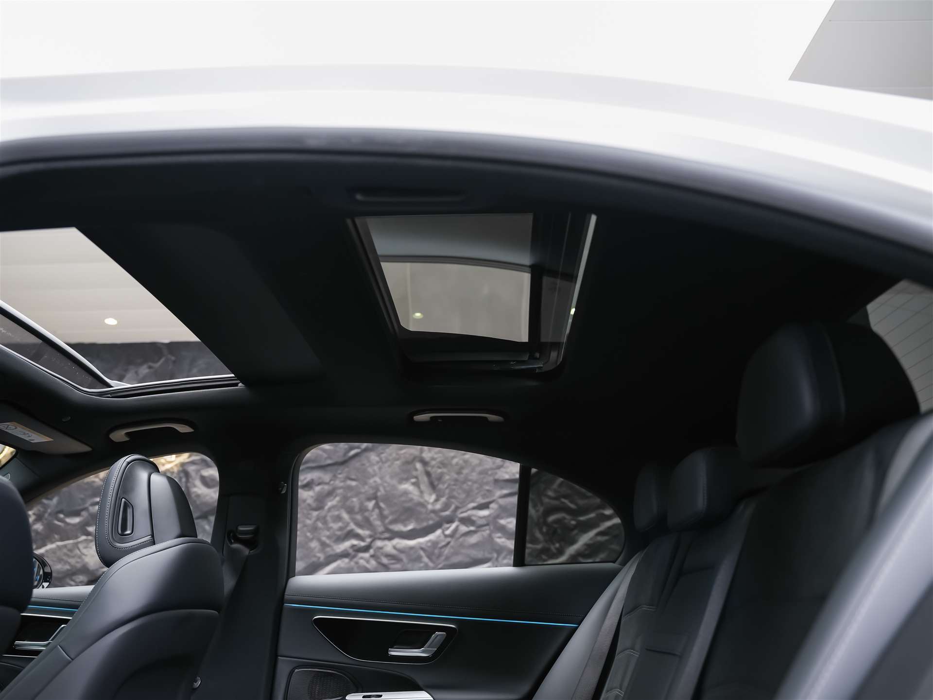 MERCEDES-BENZ E 220 d AMG Line 9G-Tronic *Werksgarantie*21" Felgen*Panorama*Lenkradheizung*-image-13