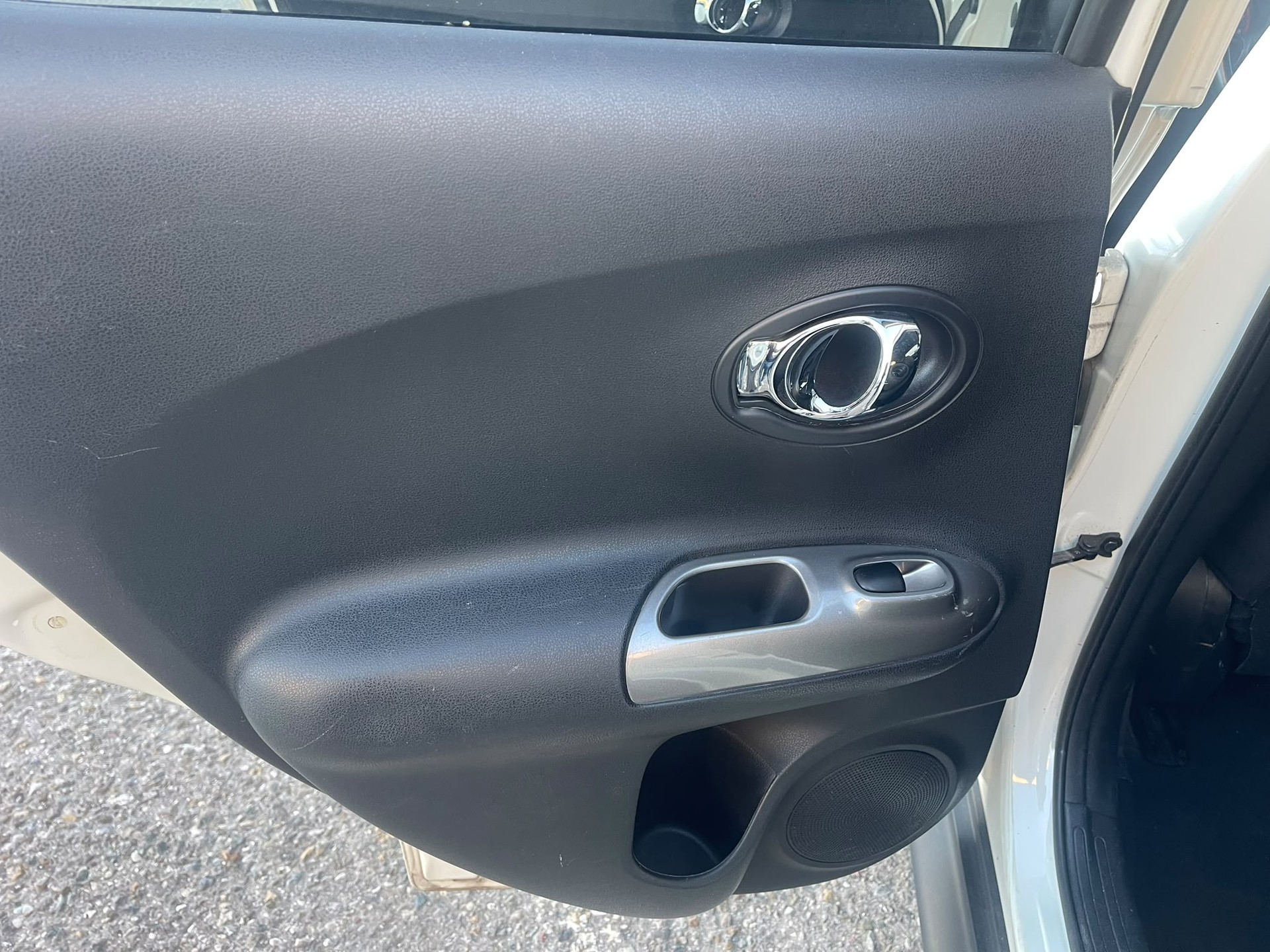 NISSAN Juke 1.2 DIG-T N-Connecta-image-9