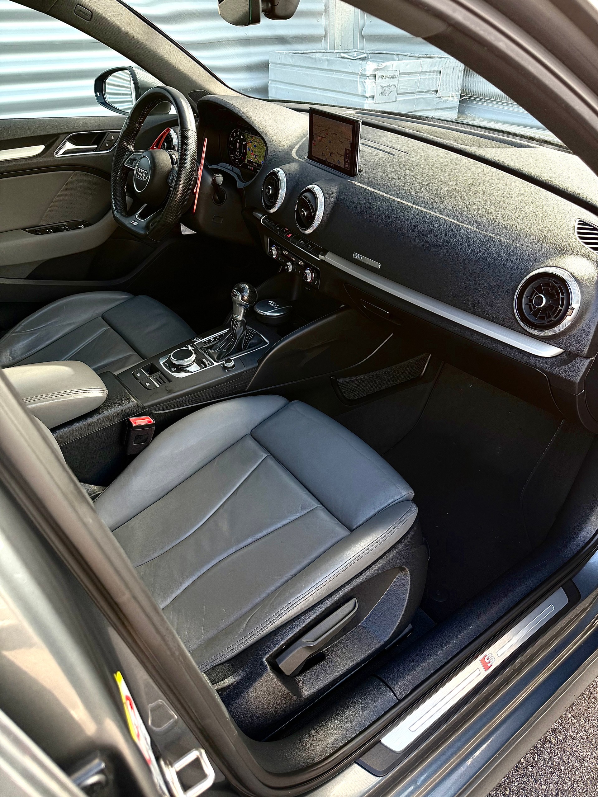 AUDI A3 Sportback 1.5 TFSI S-tronic Design-image-7