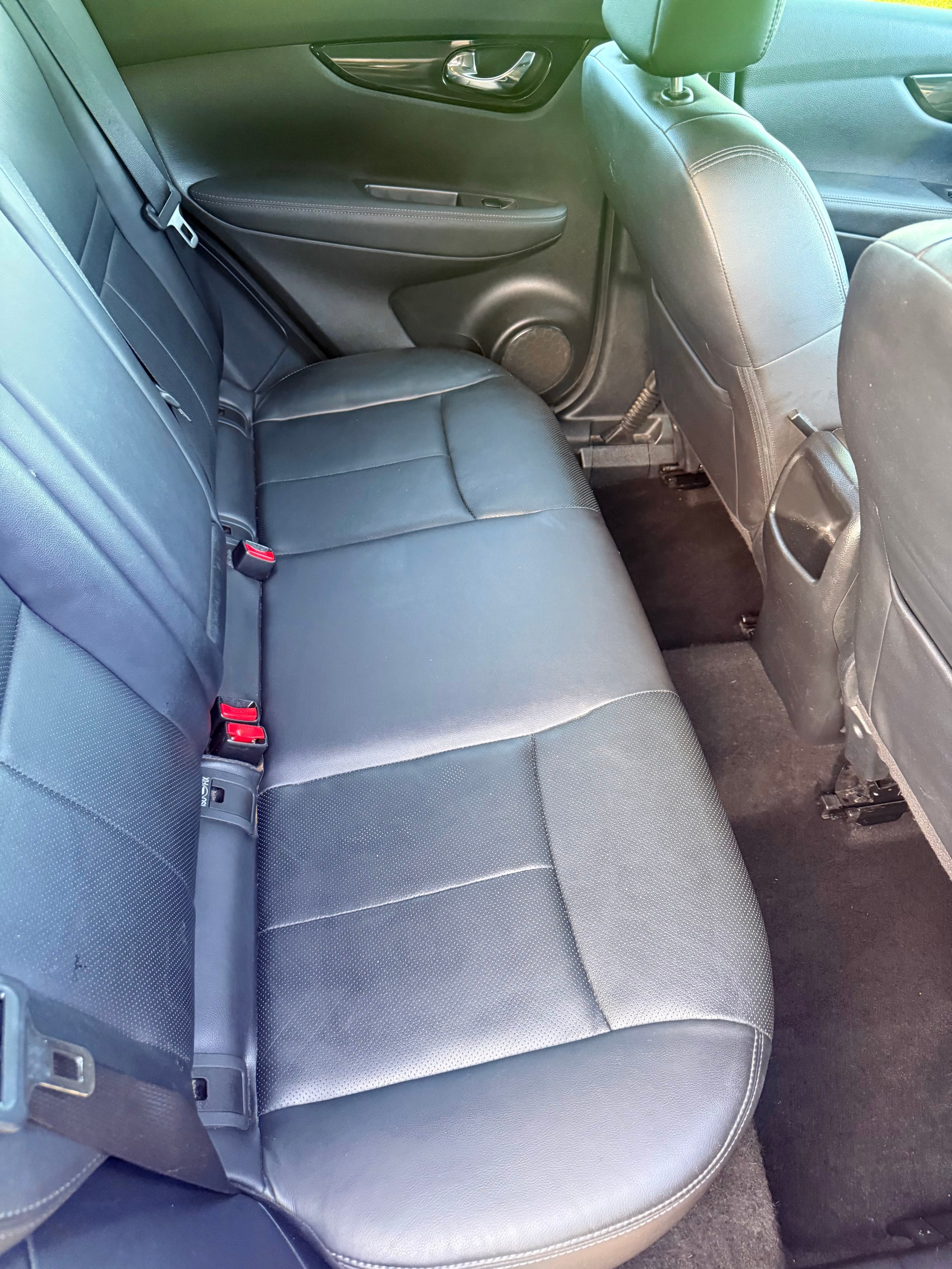 NISSAN Qashqai 1.2 DIG-T N-Connecta-image-13