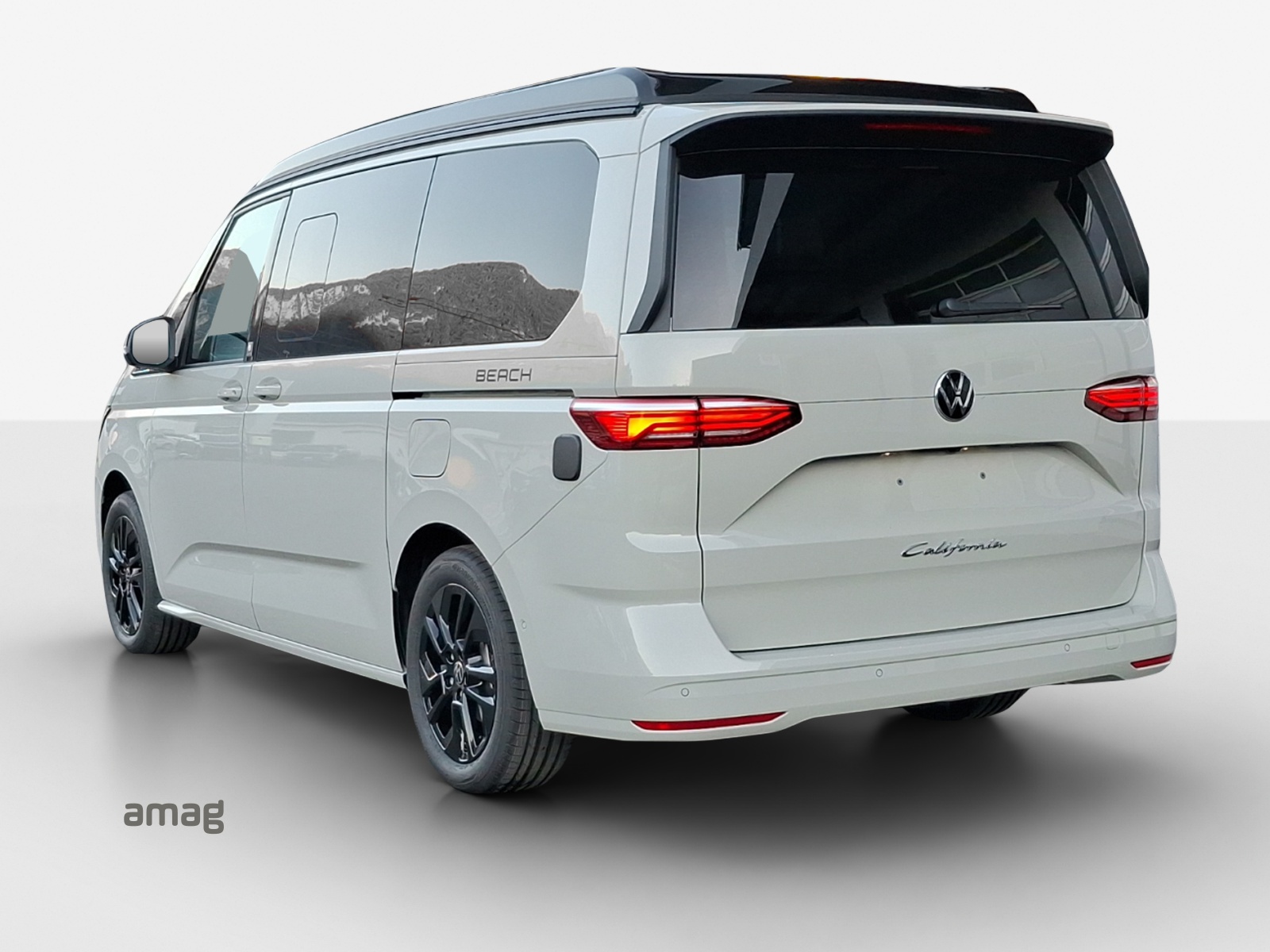 VW California 2.0 TDI Beach Tour Liberty-image-2