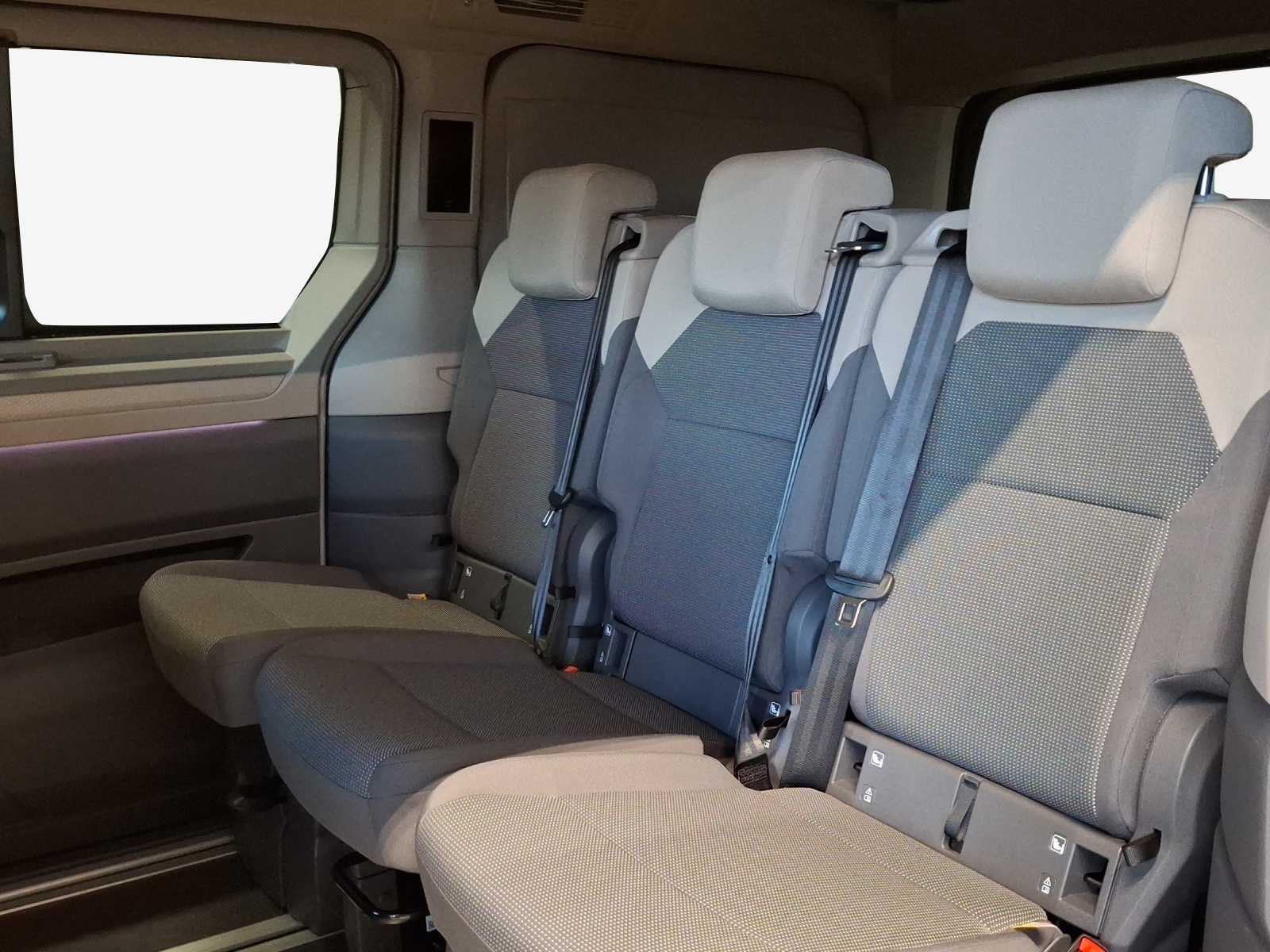 VW California 2.0 TDI Beach Tour Liberty-image-11