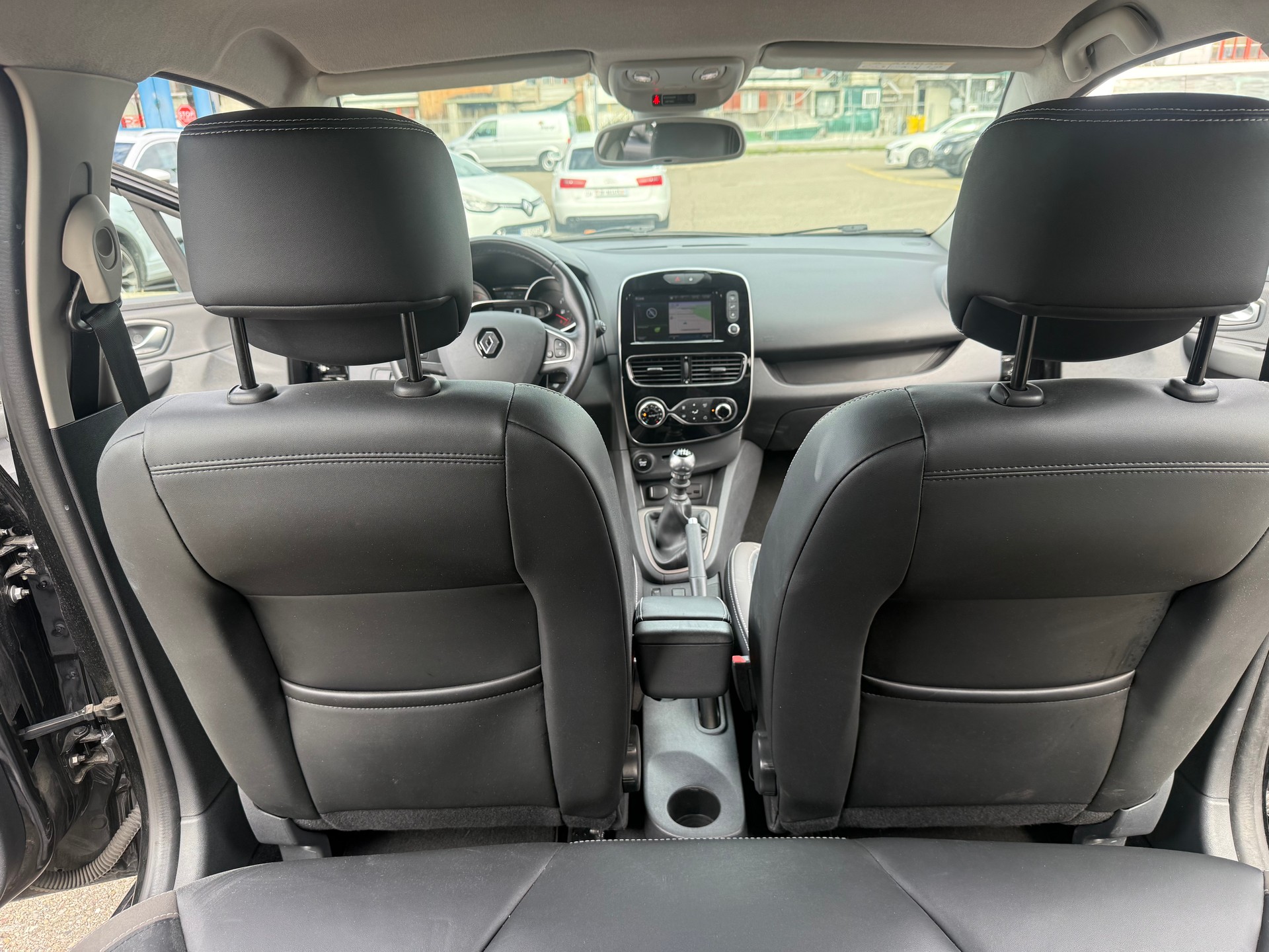 RENAULT Clio 1.2 16V T Intens-image-4