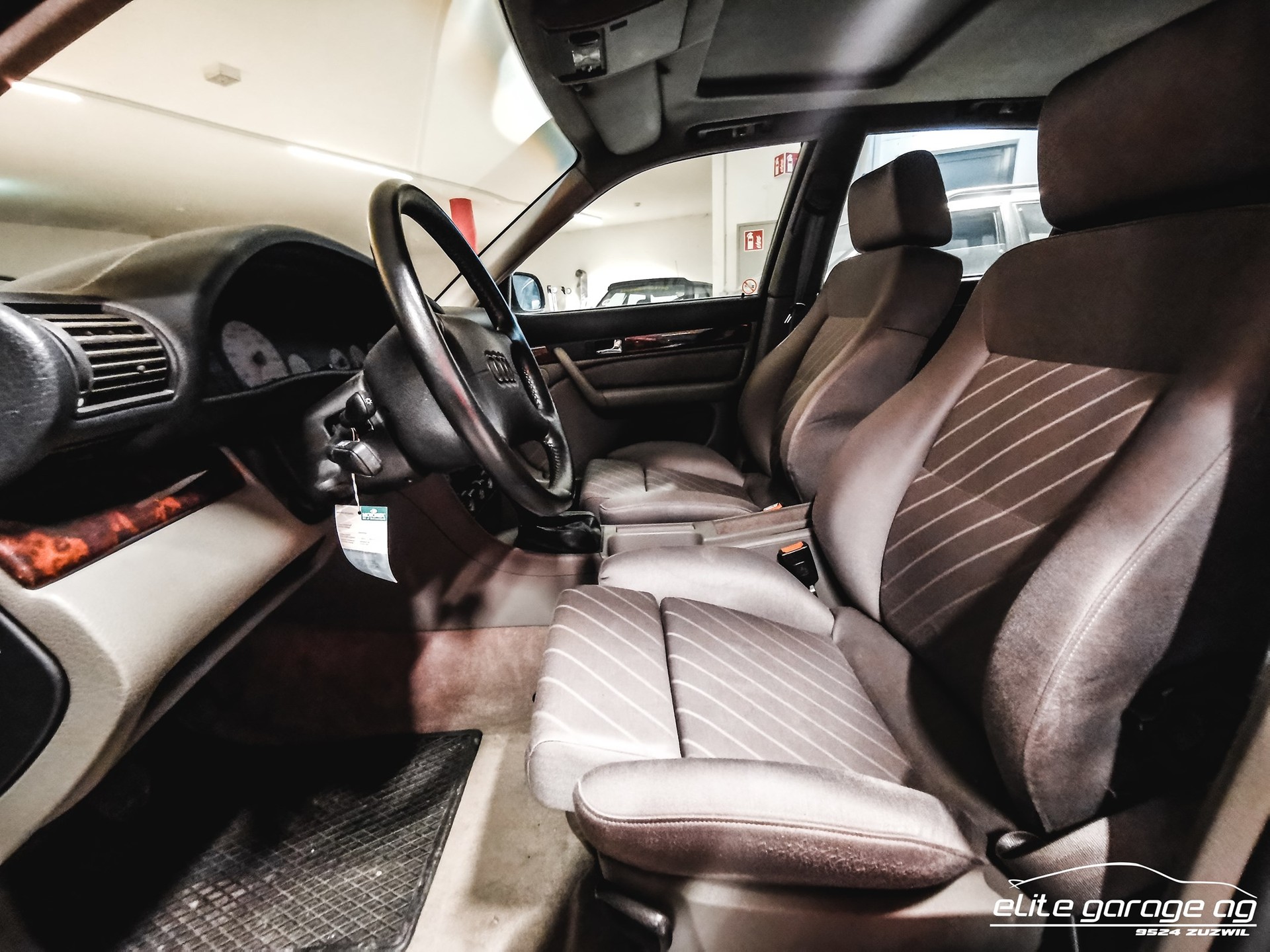 AUDI S6 quattro 4.2 Manuell-image-5
