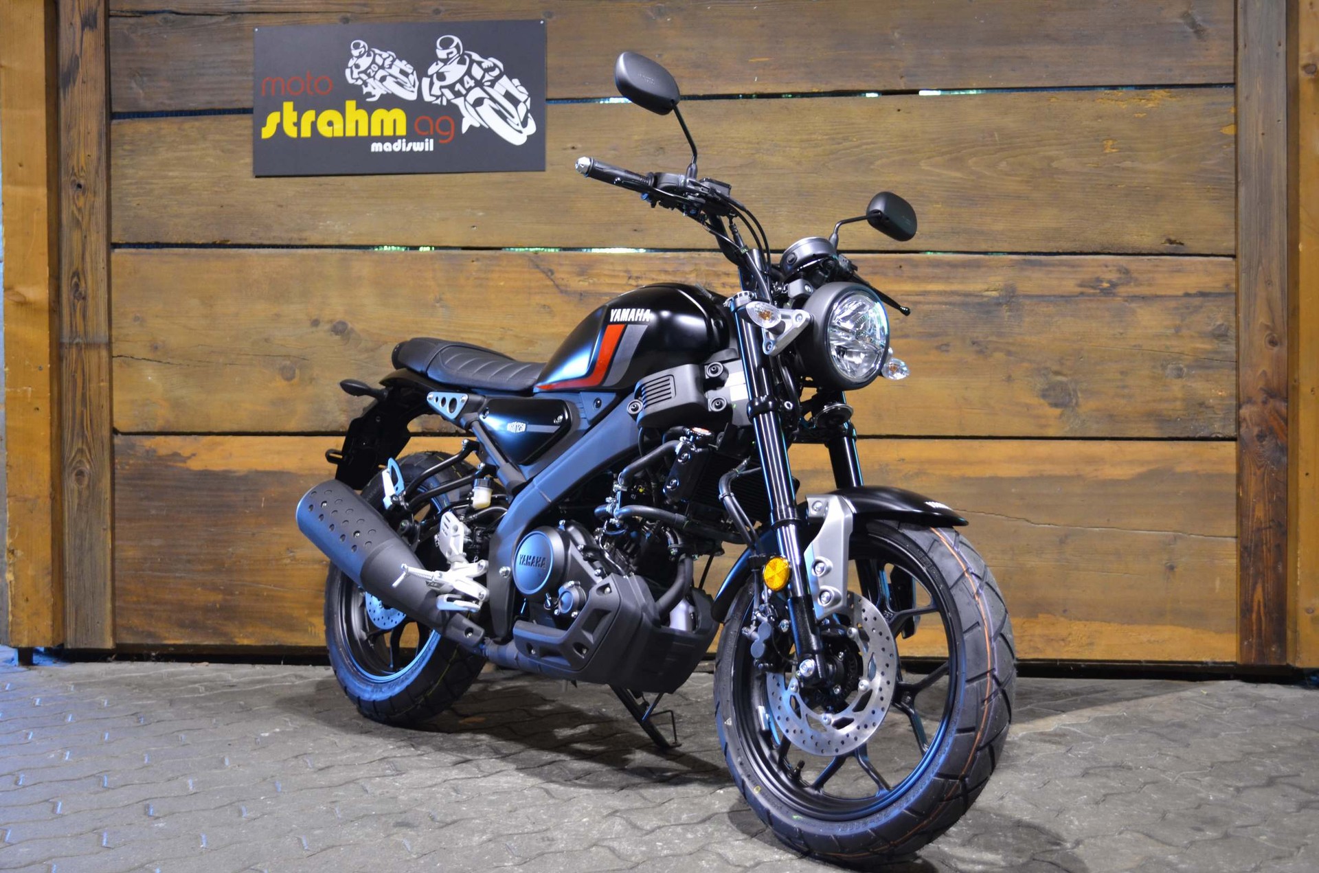 YAMAHA XSR 125 ABS