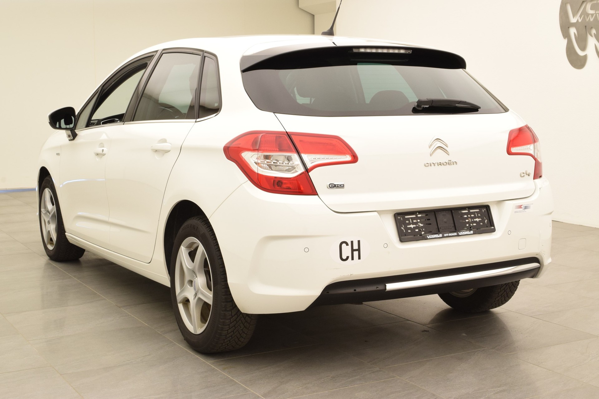 CITROEN C4 1.6 HDi SST Exclusive-image-5