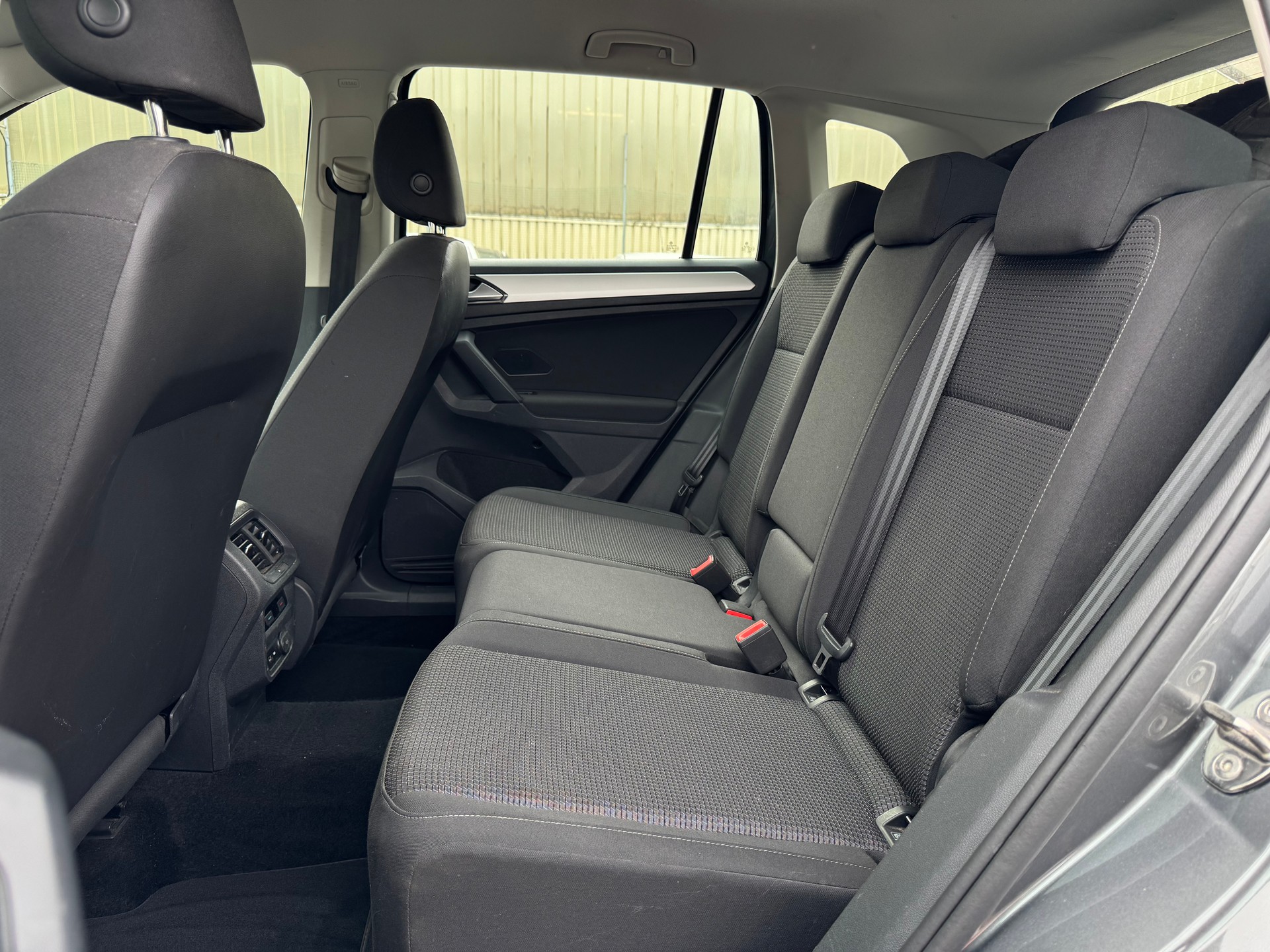 VW Tiguan 1.4TSI ACT Trendline 4Motion DSG-image-10