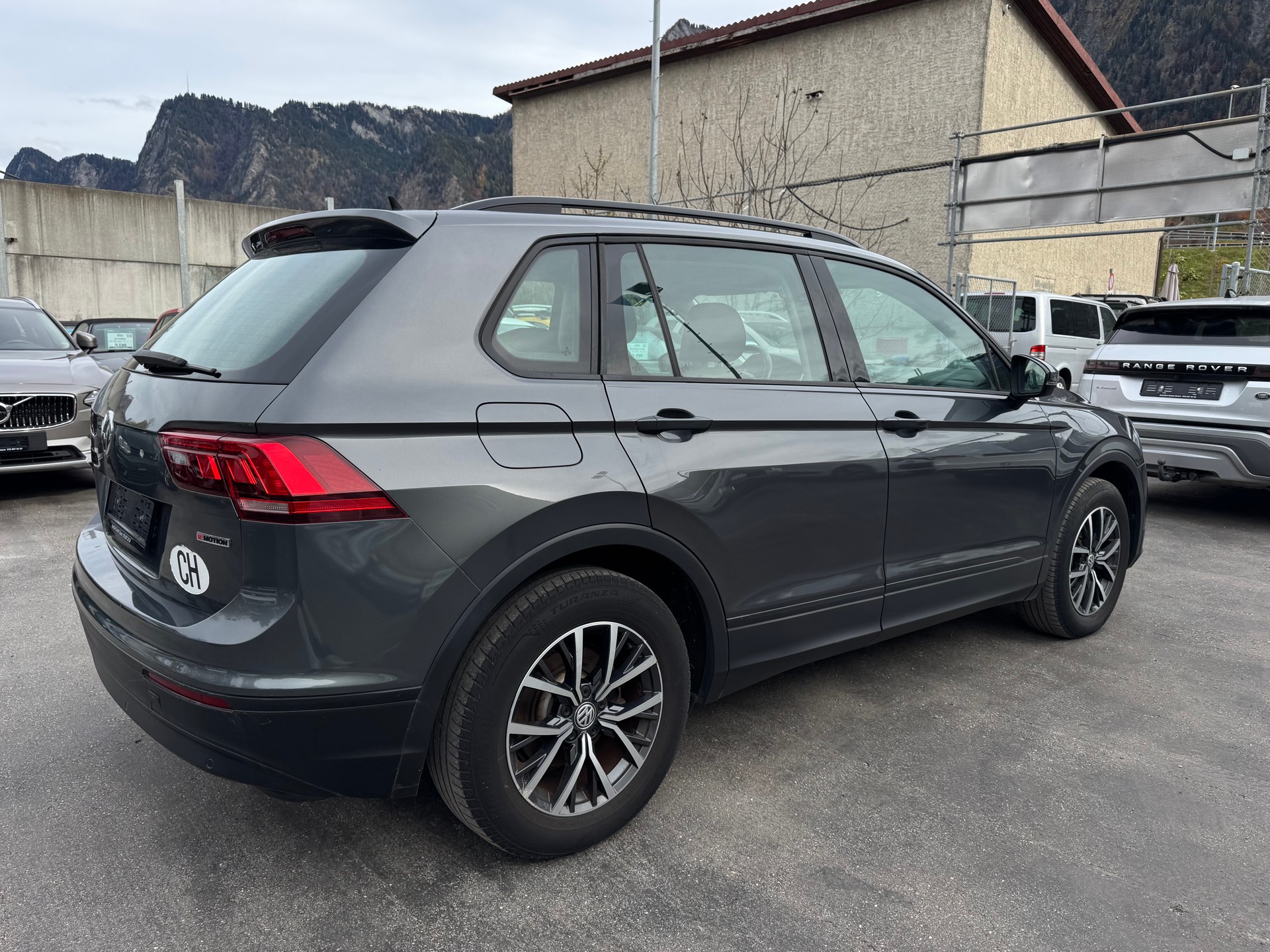 VW Tiguan 1.4TSI ACT Trendline 4Motion DSG-image-3