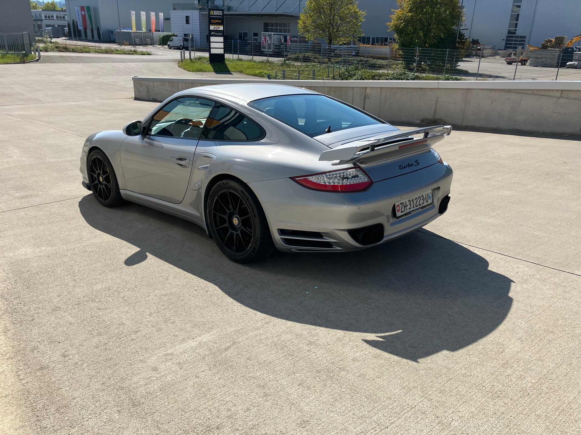 PORSCHE 911 Turbo S PDK-image-1
