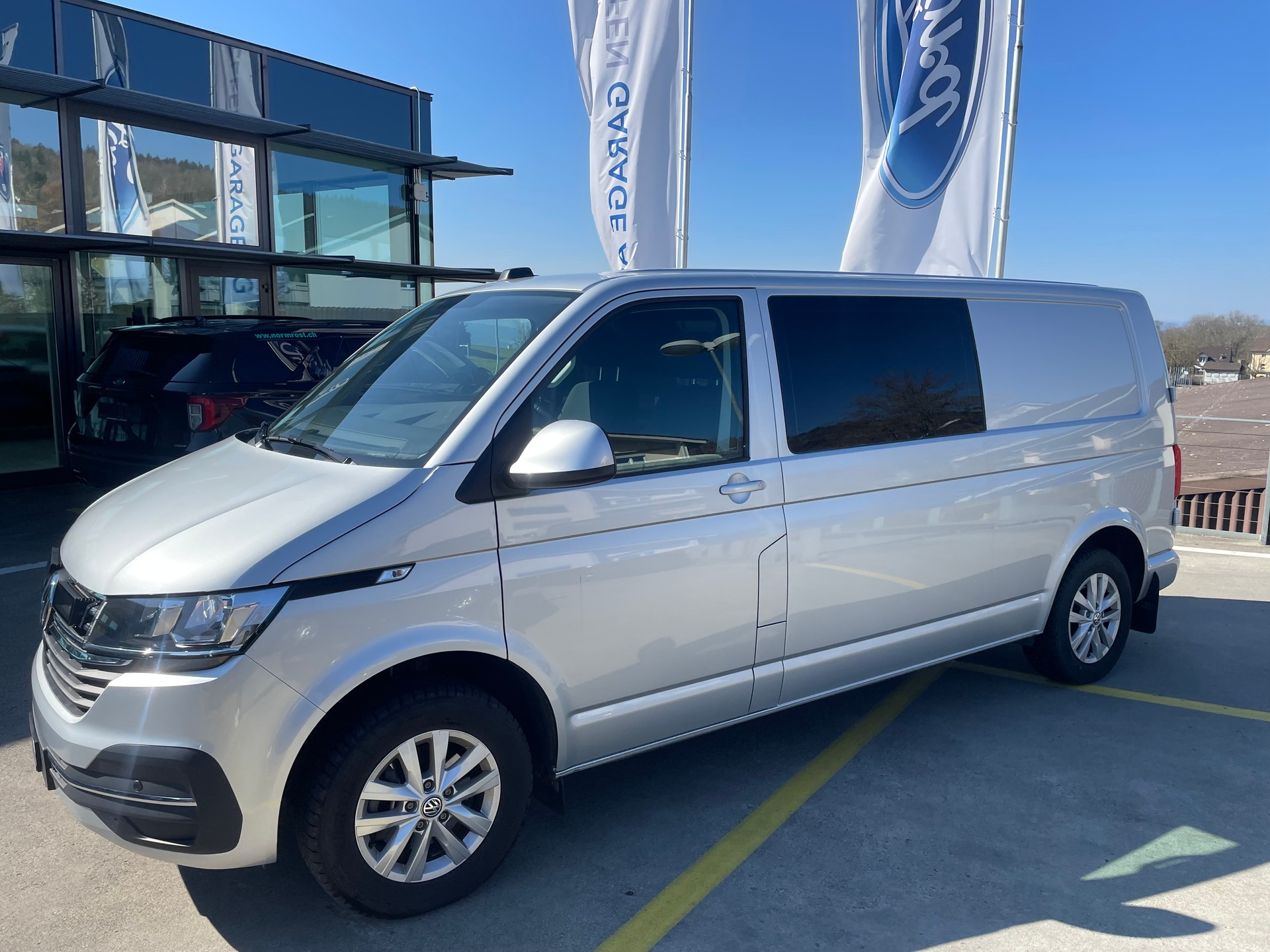 VW T6.1 2.0 TDI A-image-3