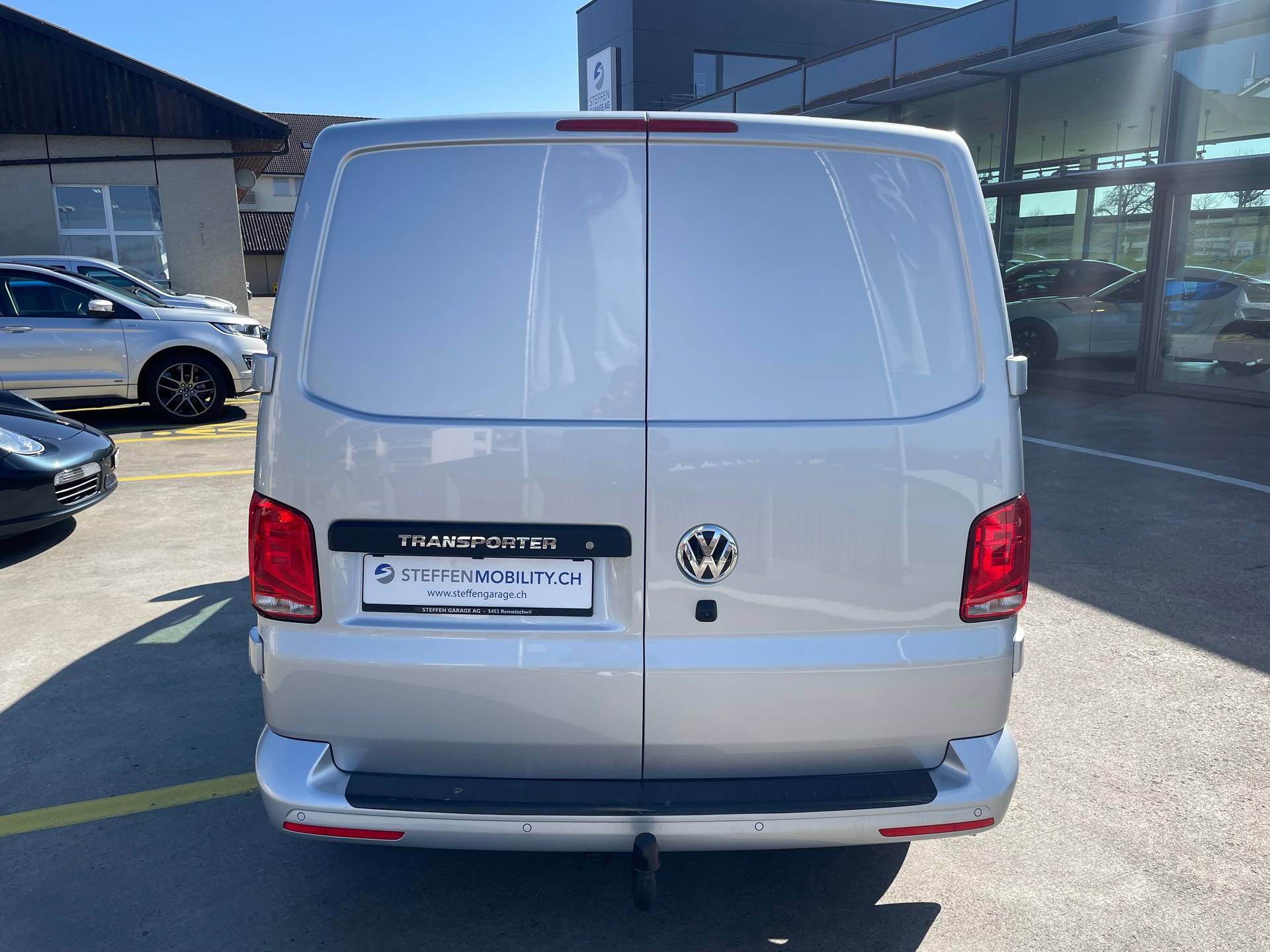 VW T6.1 2.0 TDI A-image-5
