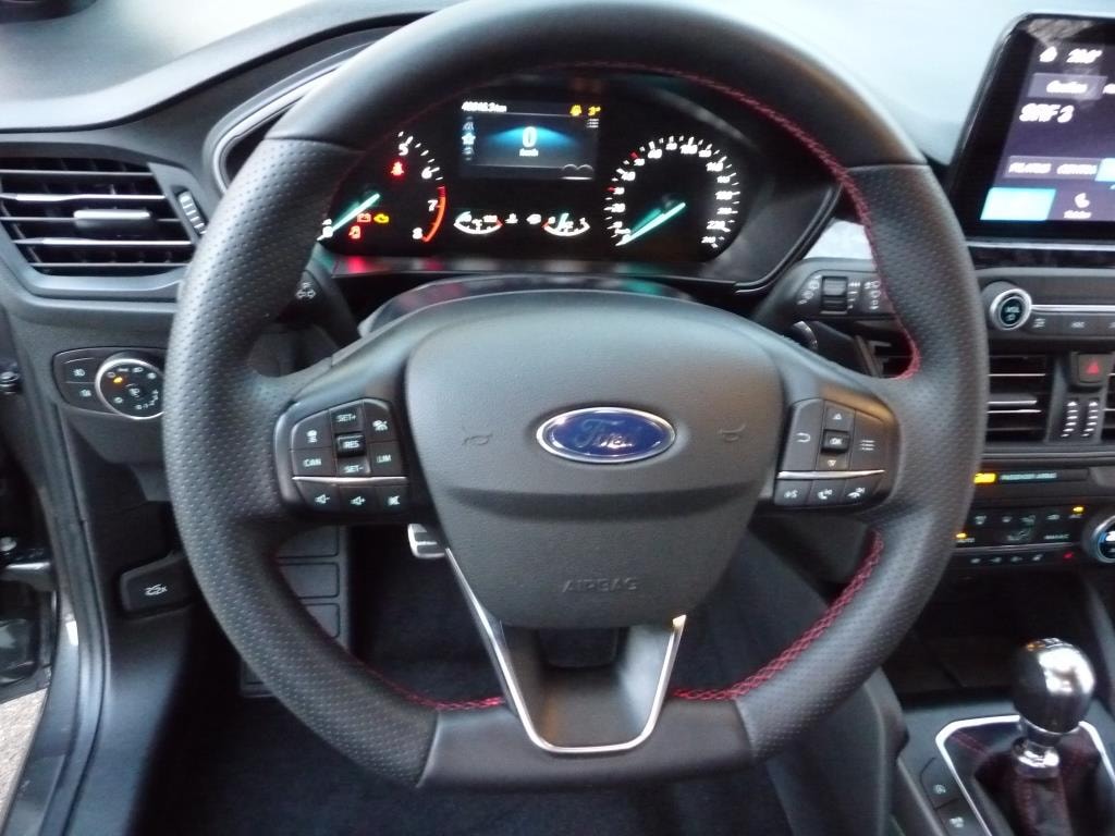 FORD Focus 1.0 MHEV ST-Line Style-image-6