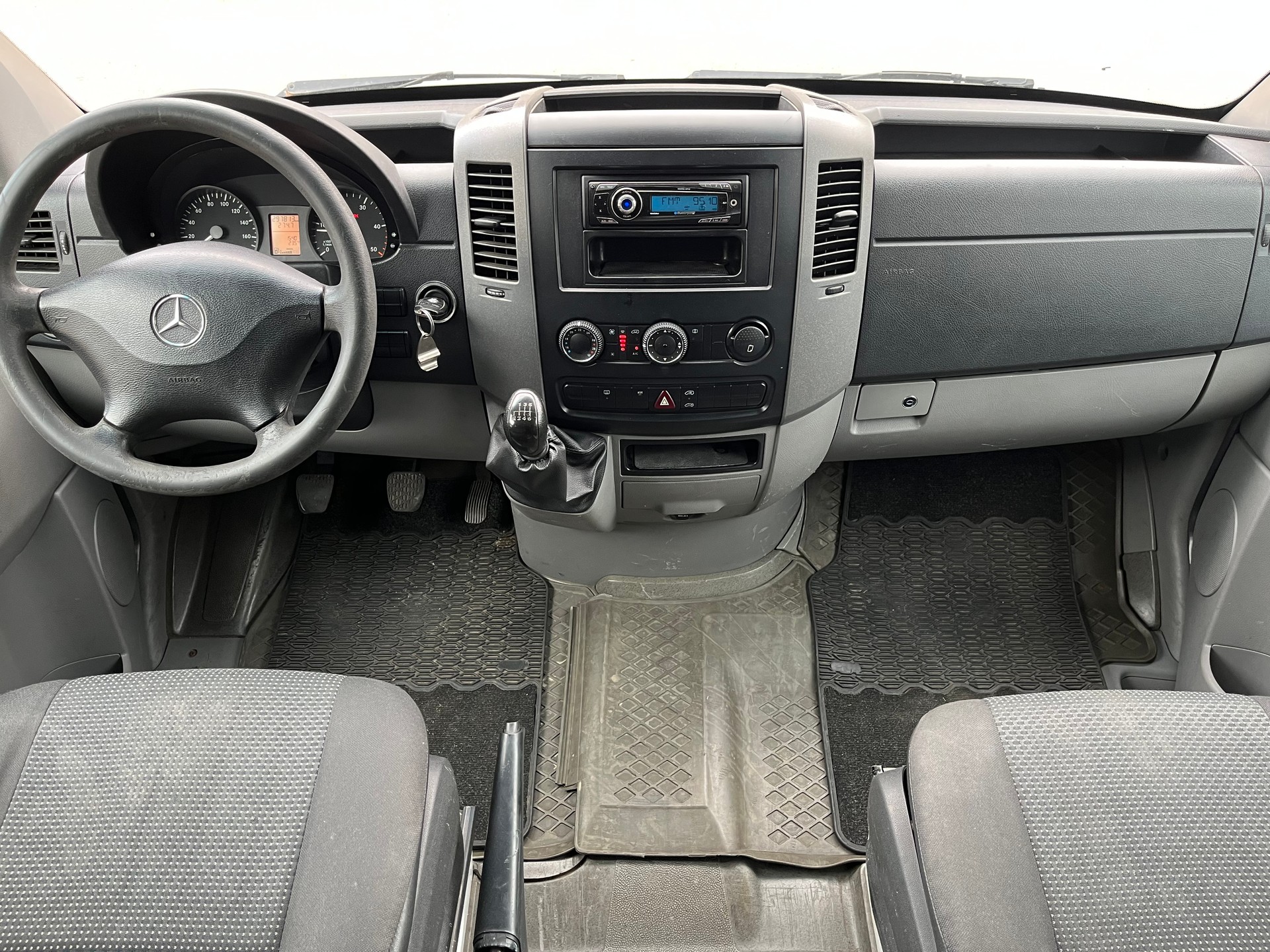 MERCEDES-BENZ Sprinter 313 CDI Standard-image-8